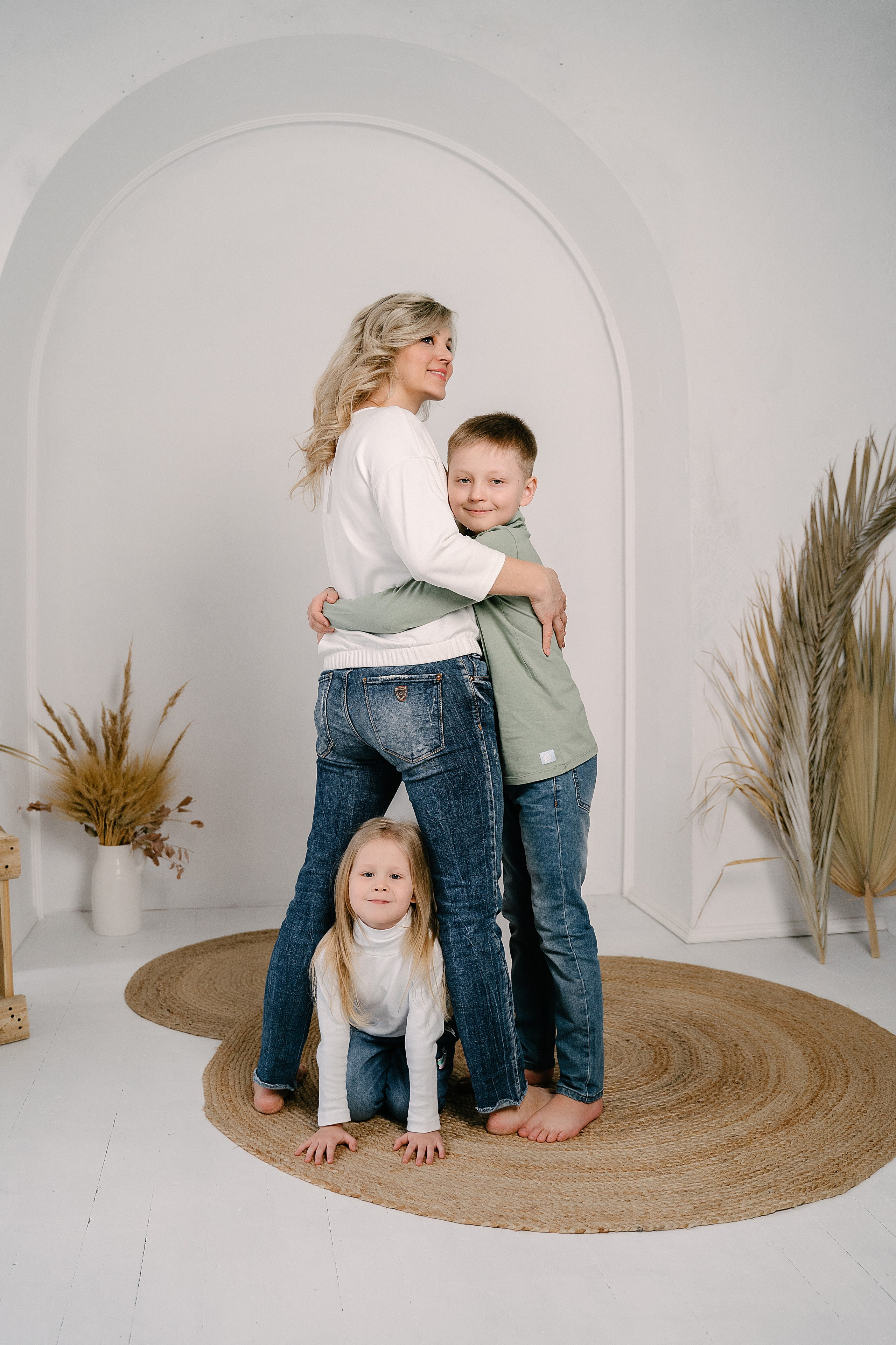 Оксана и дети. Свадебный фотограф Юлия Копылова