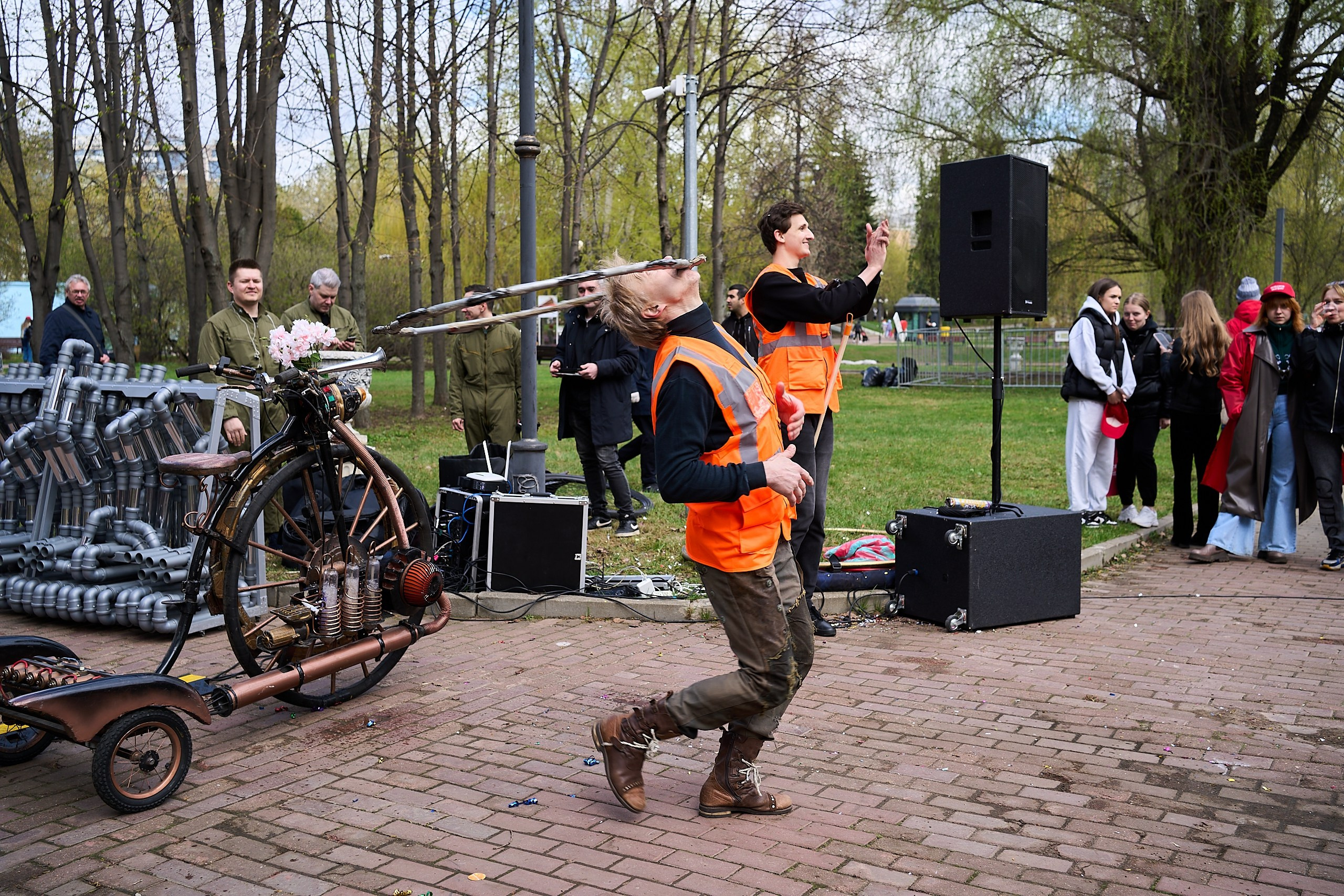 Субботник у Управления делами Мэра и Правительства Москвы. Фотограф и Видеограф в Москве. Олег Корушев