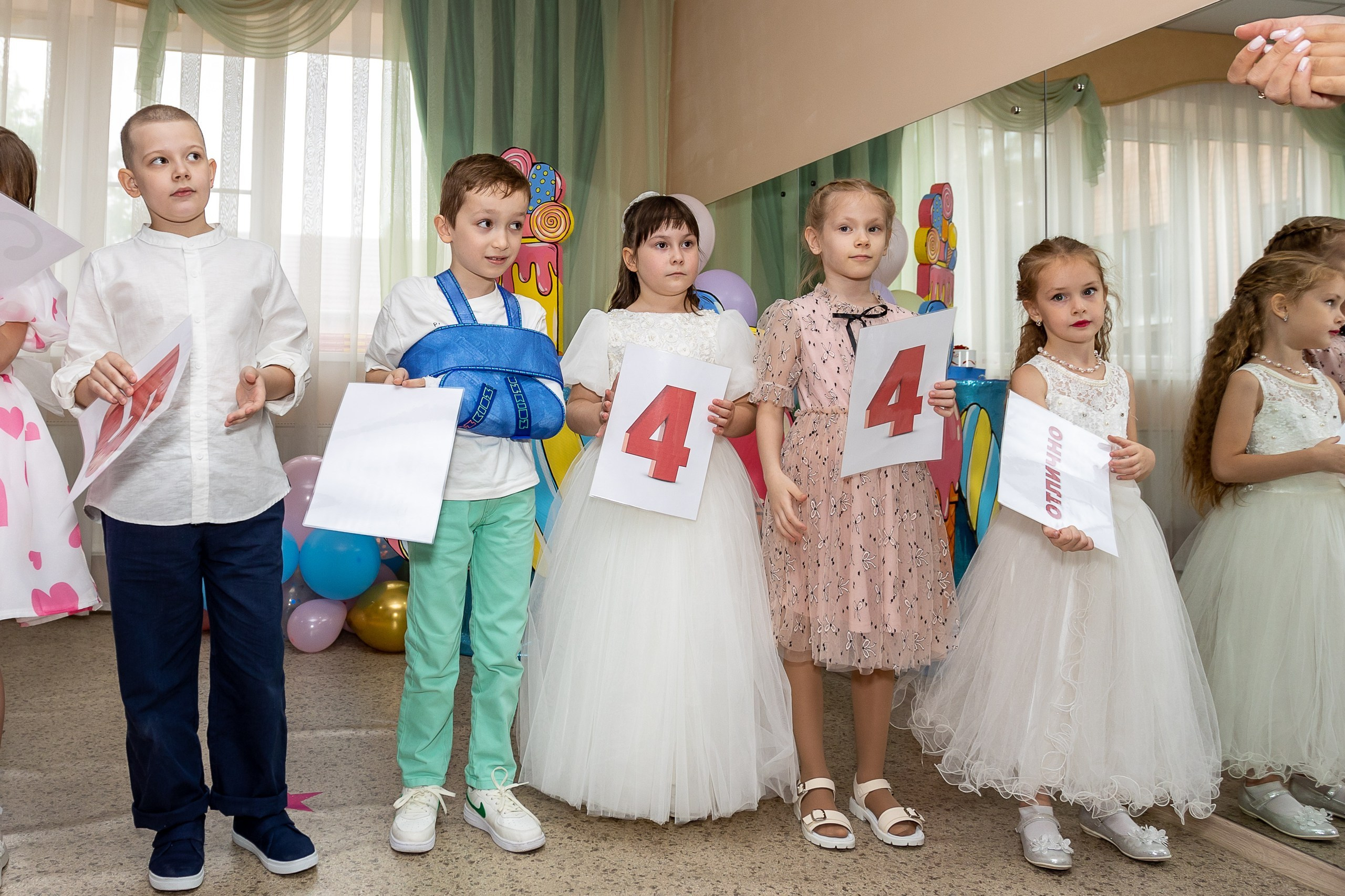 Выпускной Детский сад, 2 часа, 8000. Выпускные альбомы Майкоп, Краснодар Елена Золотарева