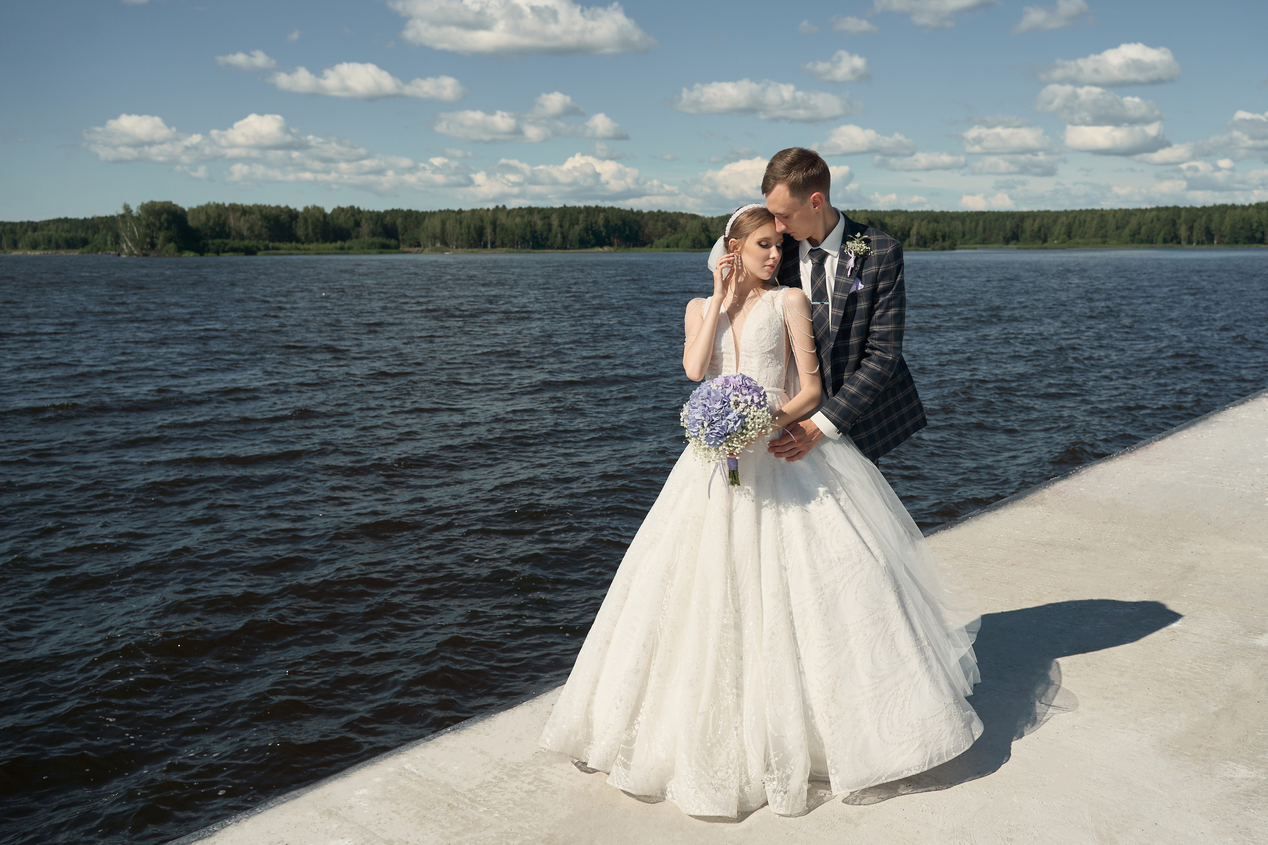 Оля и Артём / Анонс свадебной съемки. Фотограф в Заволжье Алексей Шабалин