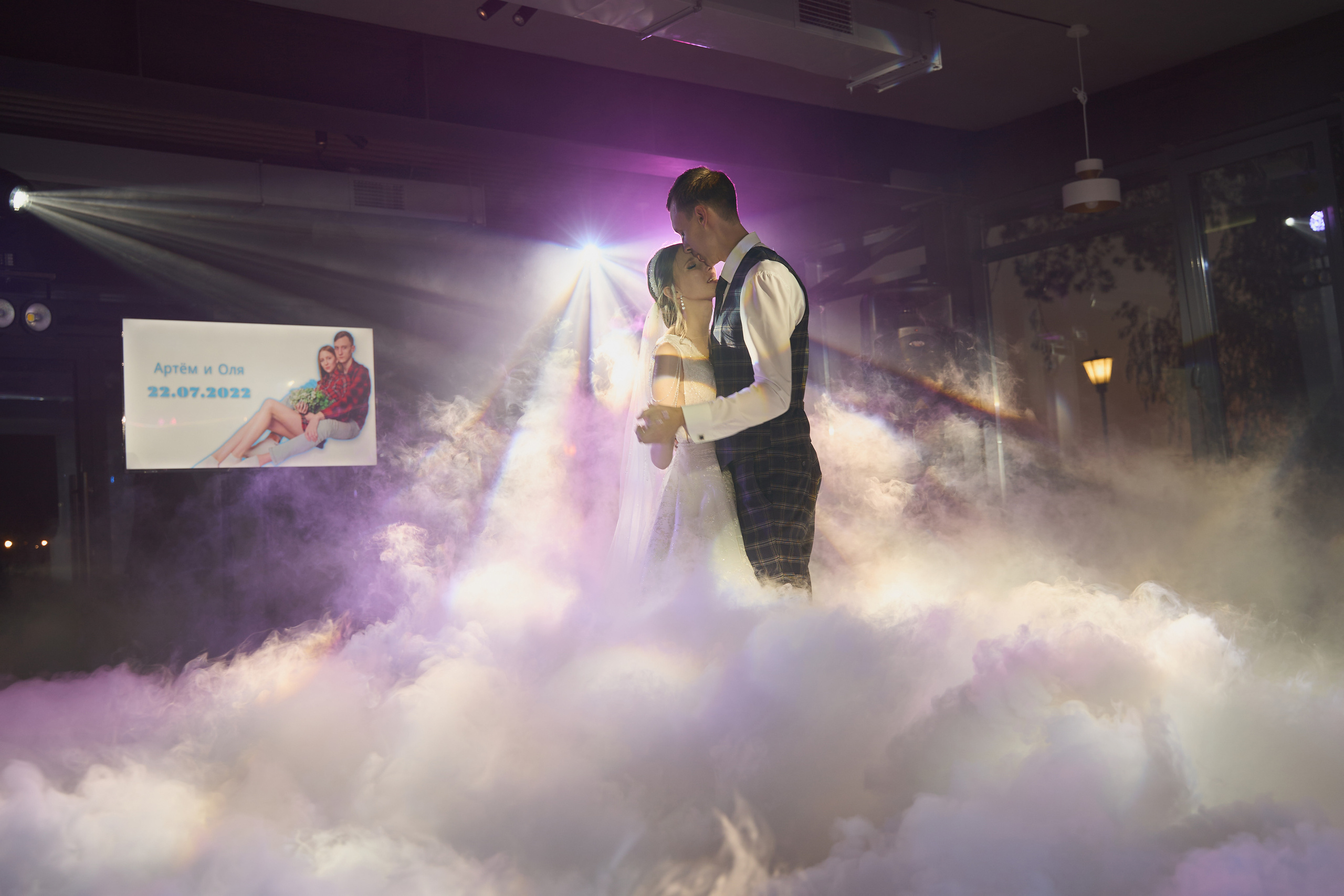 Оля и Артём / Анонс свадебной съемки. Фотограф в Заволжье Алексей Шабалин