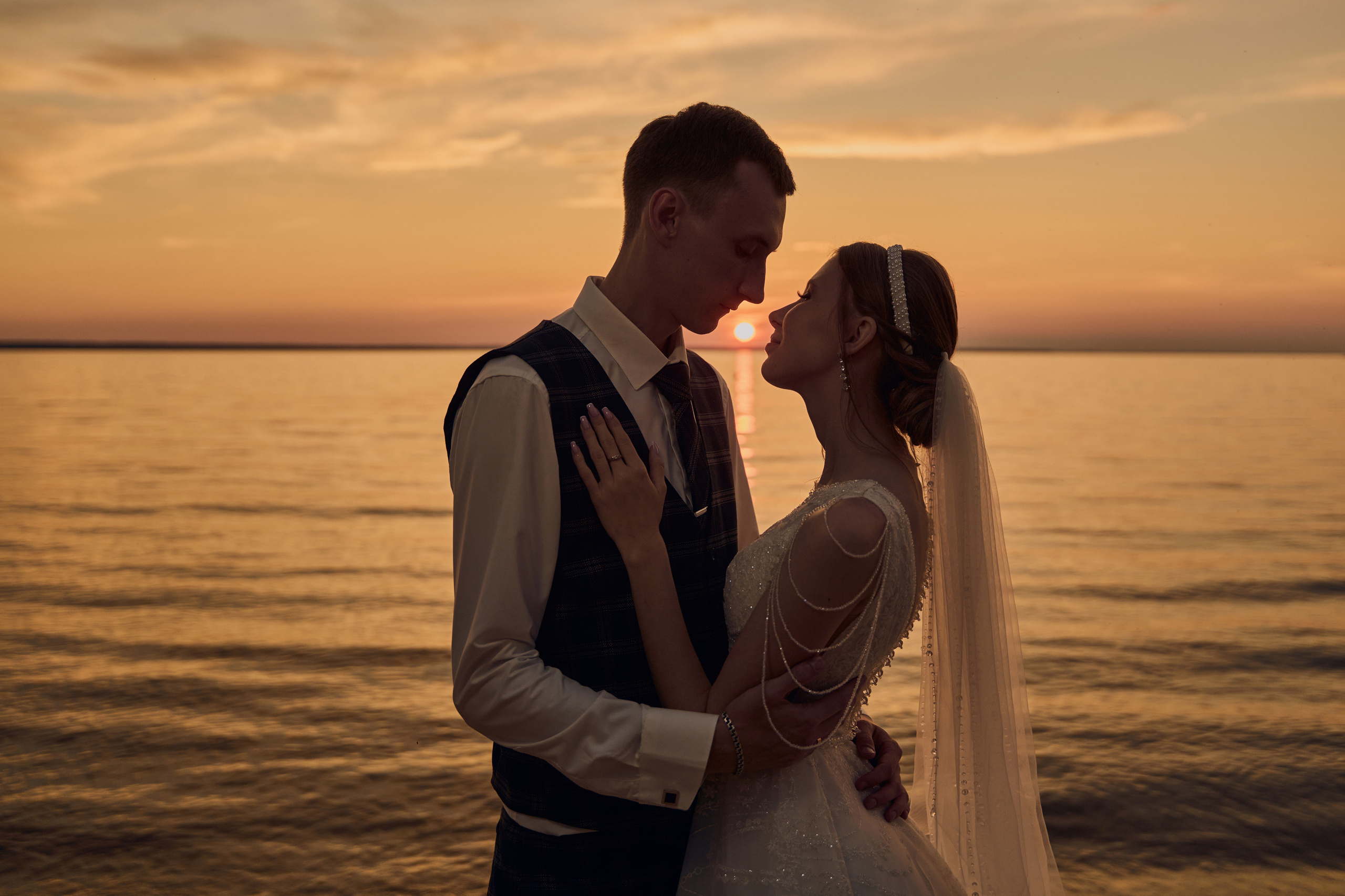 Оля и Артём / Анонс свадебной съемки. Фотограф в Заволжье Алексей Шабалин