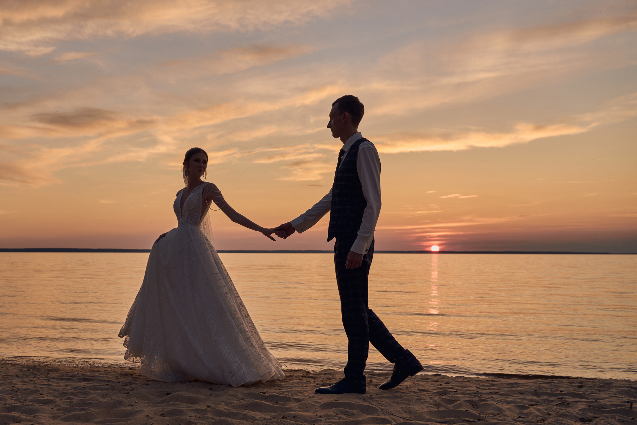 Оля и Артём / Анонс свадебной съемки. Фотограф в Заволжье Алексей Шабалин