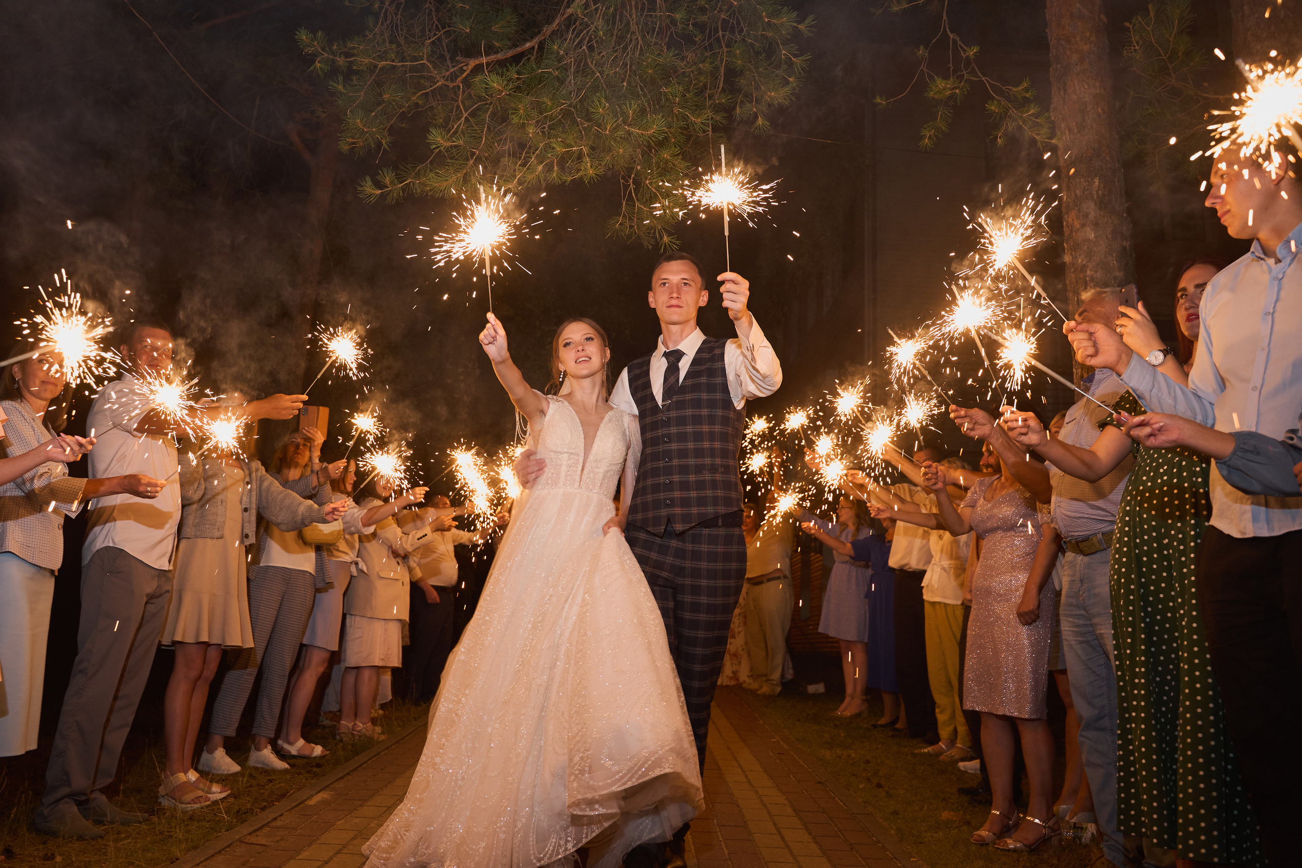 Оля и Артём / Анонс свадебной съемки. Фотограф в Заволжье Алексей Шабалин