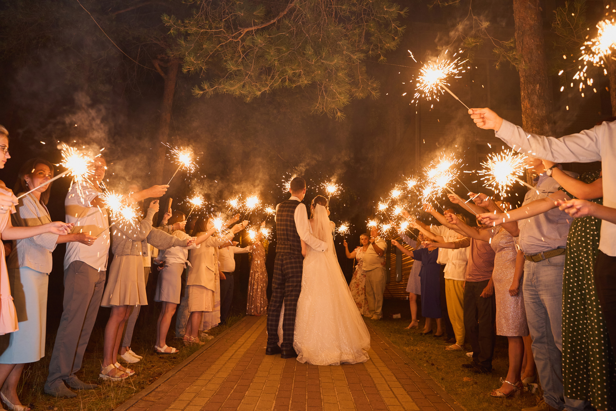 Оля и Артём / Анонс свадебной съемки. Фотограф в Заволжье Алексей Шабалин