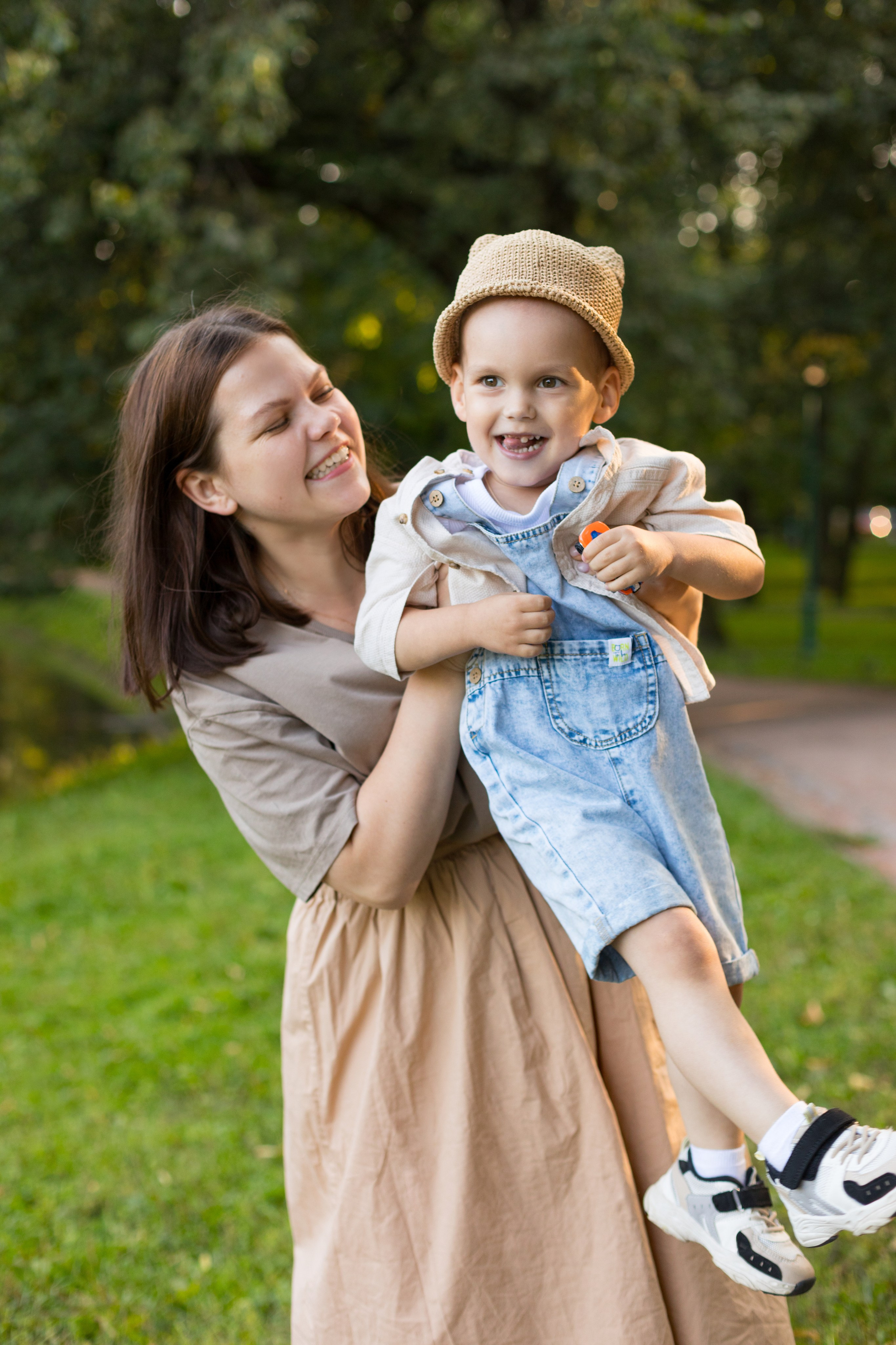 Летняя семейная фотопрогулка в Таврическом саду. Детский и контент фотограф Надя Волкова Санкт-Петербург