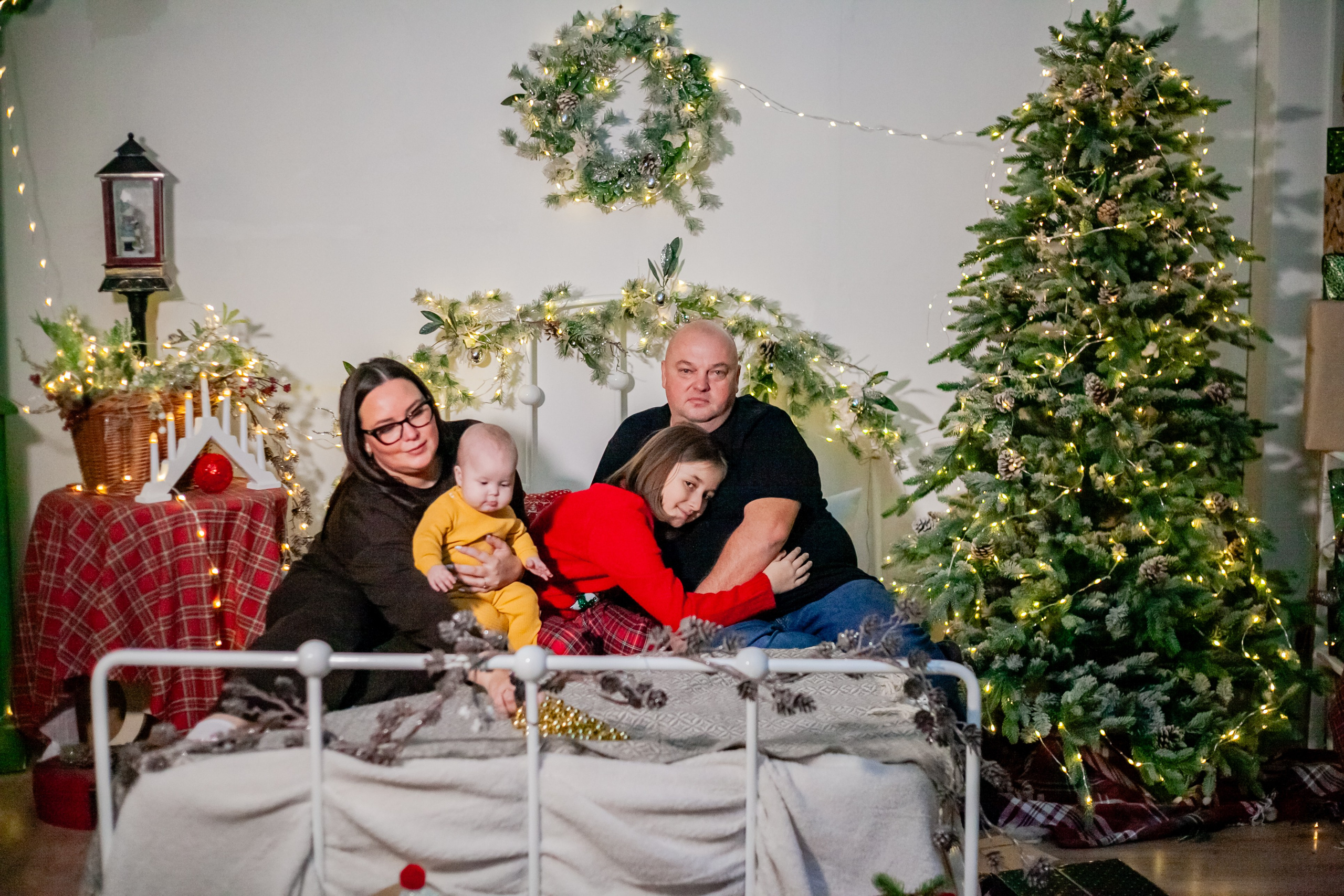 Ульяна и ее семья новый год 2024. Свадебный и семейный фотограф в Армавире