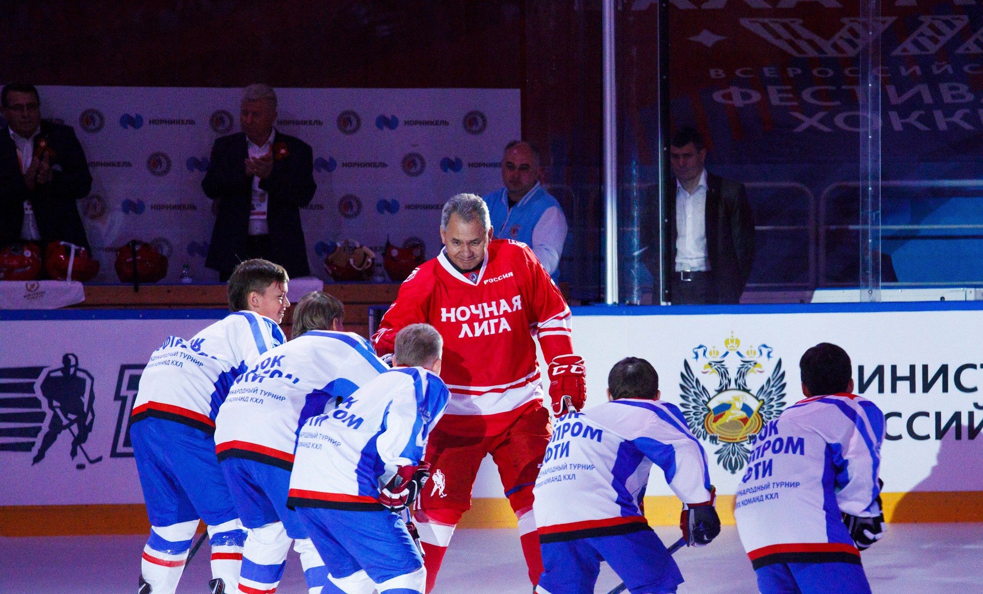 Ночная Хоккейная Лига. Репортажный и постановочный Наталья Санникова