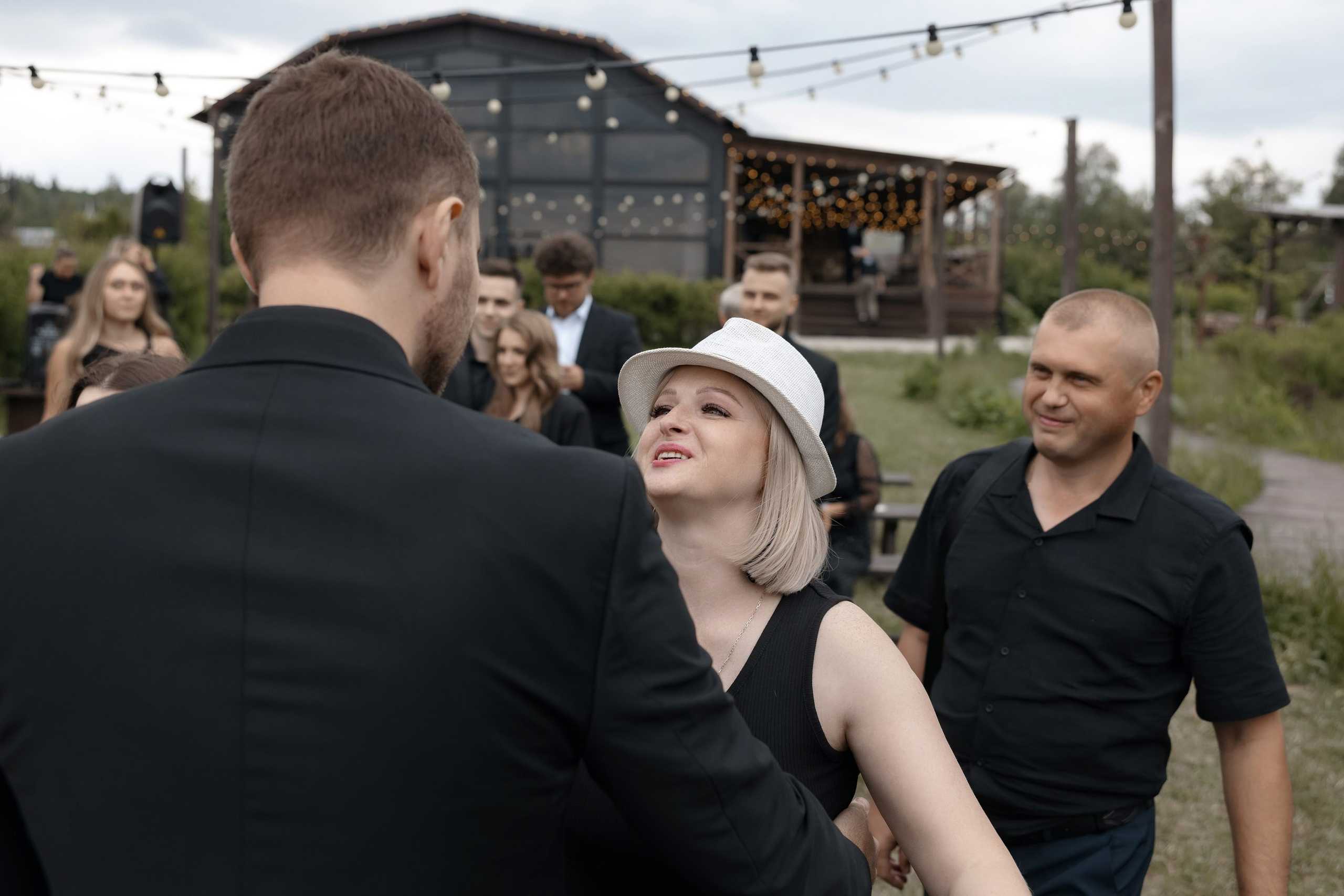 Артем и Вера. Свадебный фотограф и видеограф Юрий и Эля Дубинины