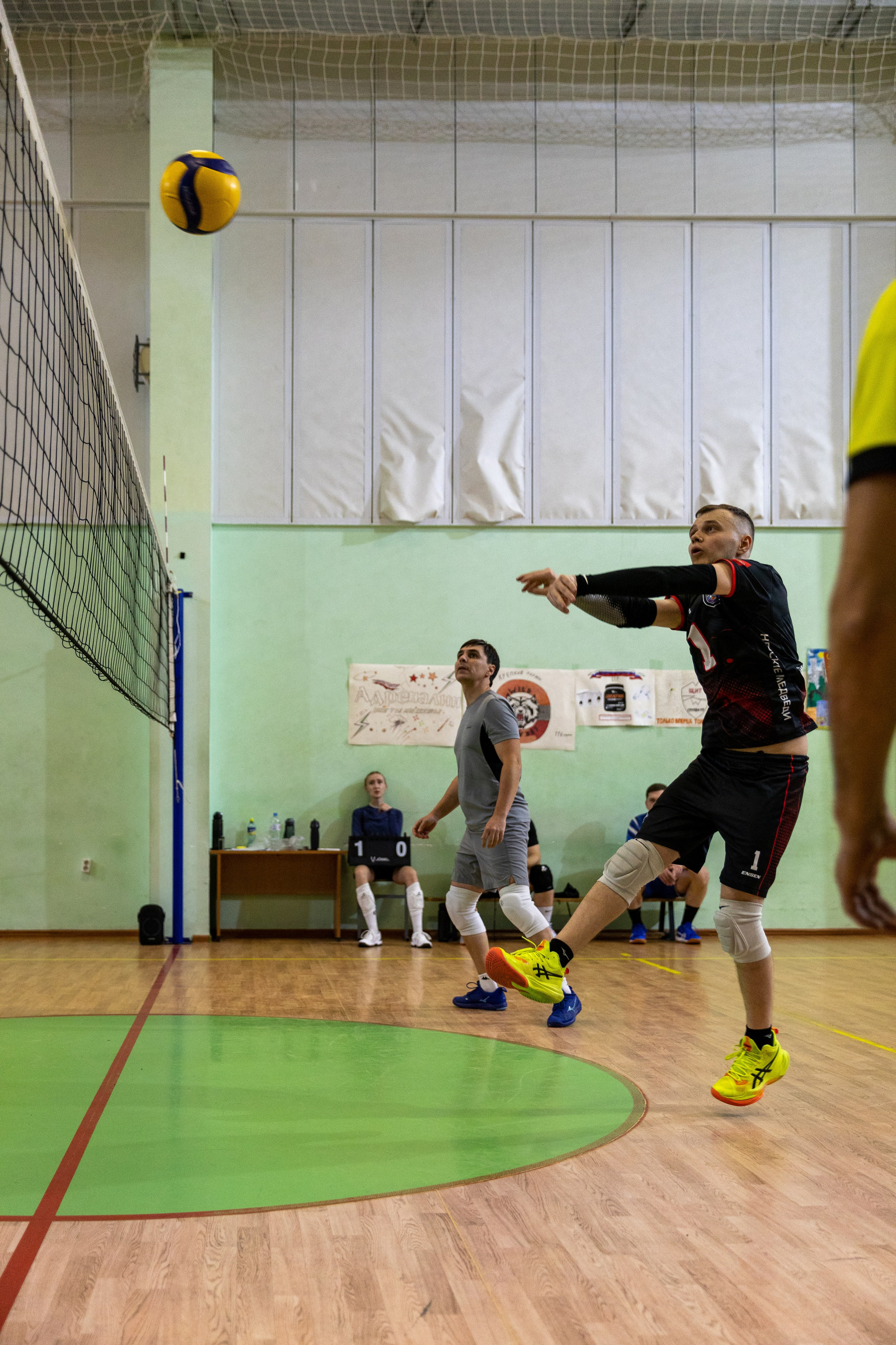 Воллейбол. Товарищеский матч. Репортажный фотограф Санкт-Петербург | Роман Карбышев