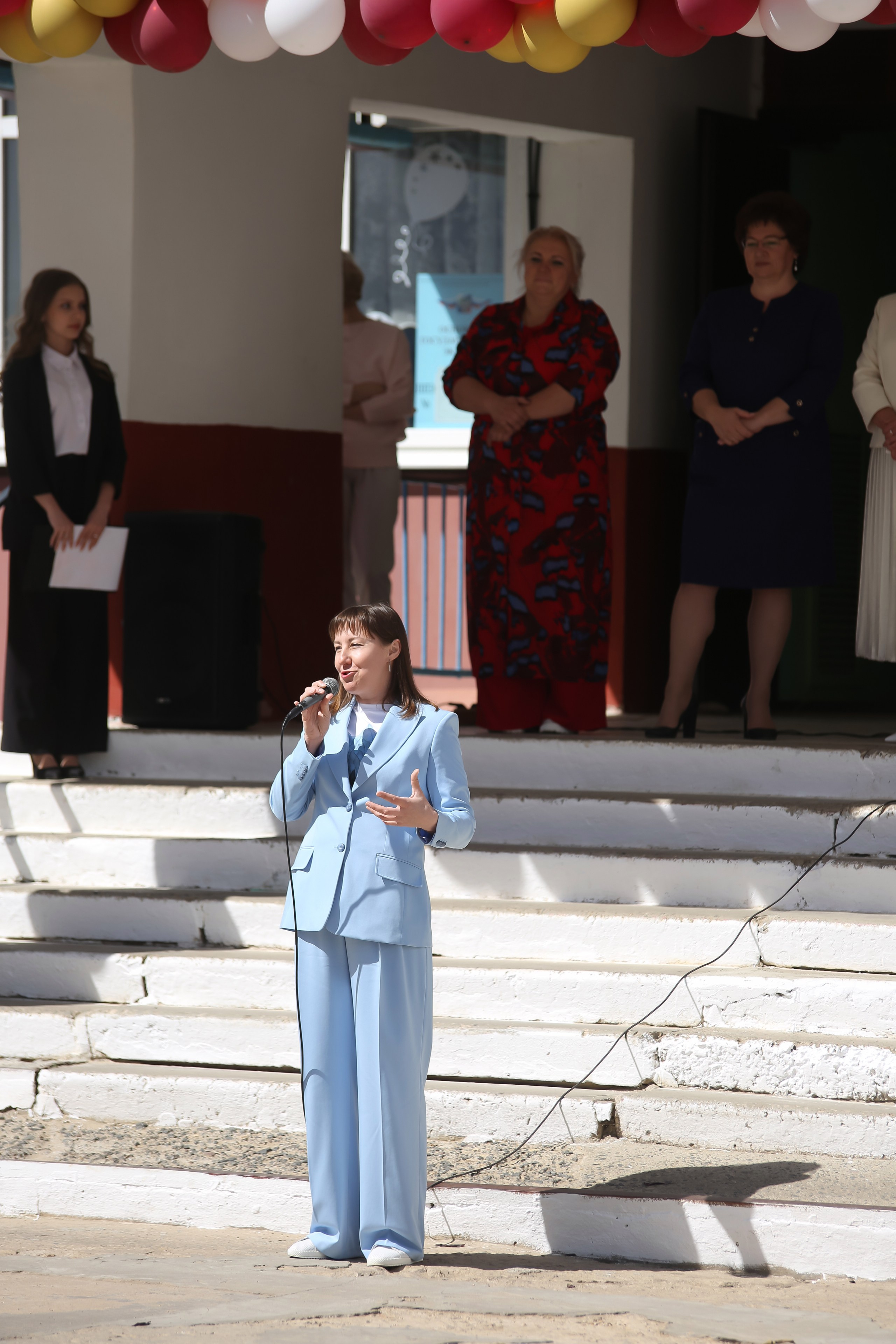 ЛИНЕЙКА «ПОСЛЕДНИЙ ЗВОНОК» 9 ШКОЛА 2024 г МЦЕНСК. ТВОЙ АЛЬБОМ / ТВОИ ПРАВИЛА