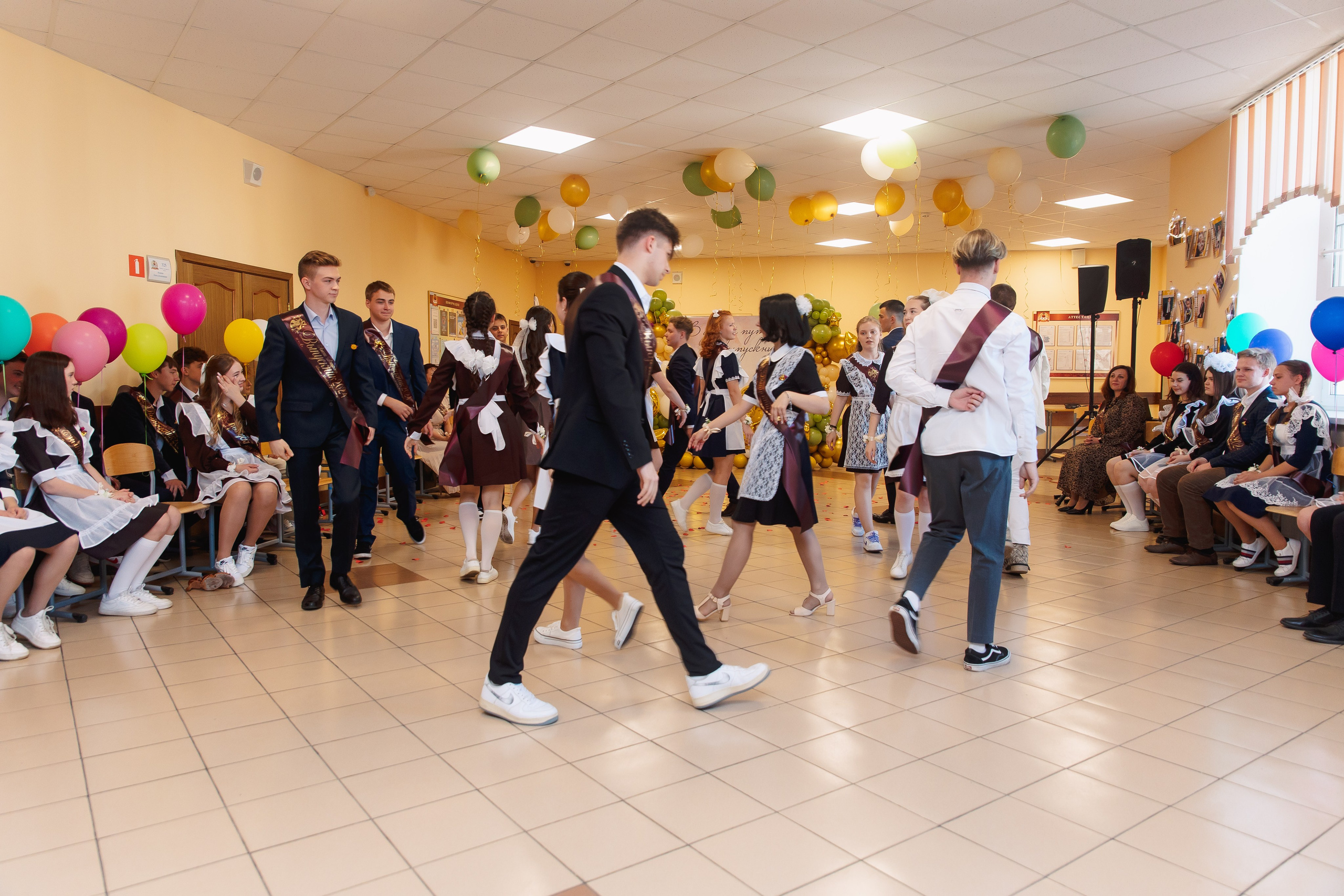 Последний звонок. Фотограф в Кронштадте и Санкт-Петербурге Анастасия Коваленко