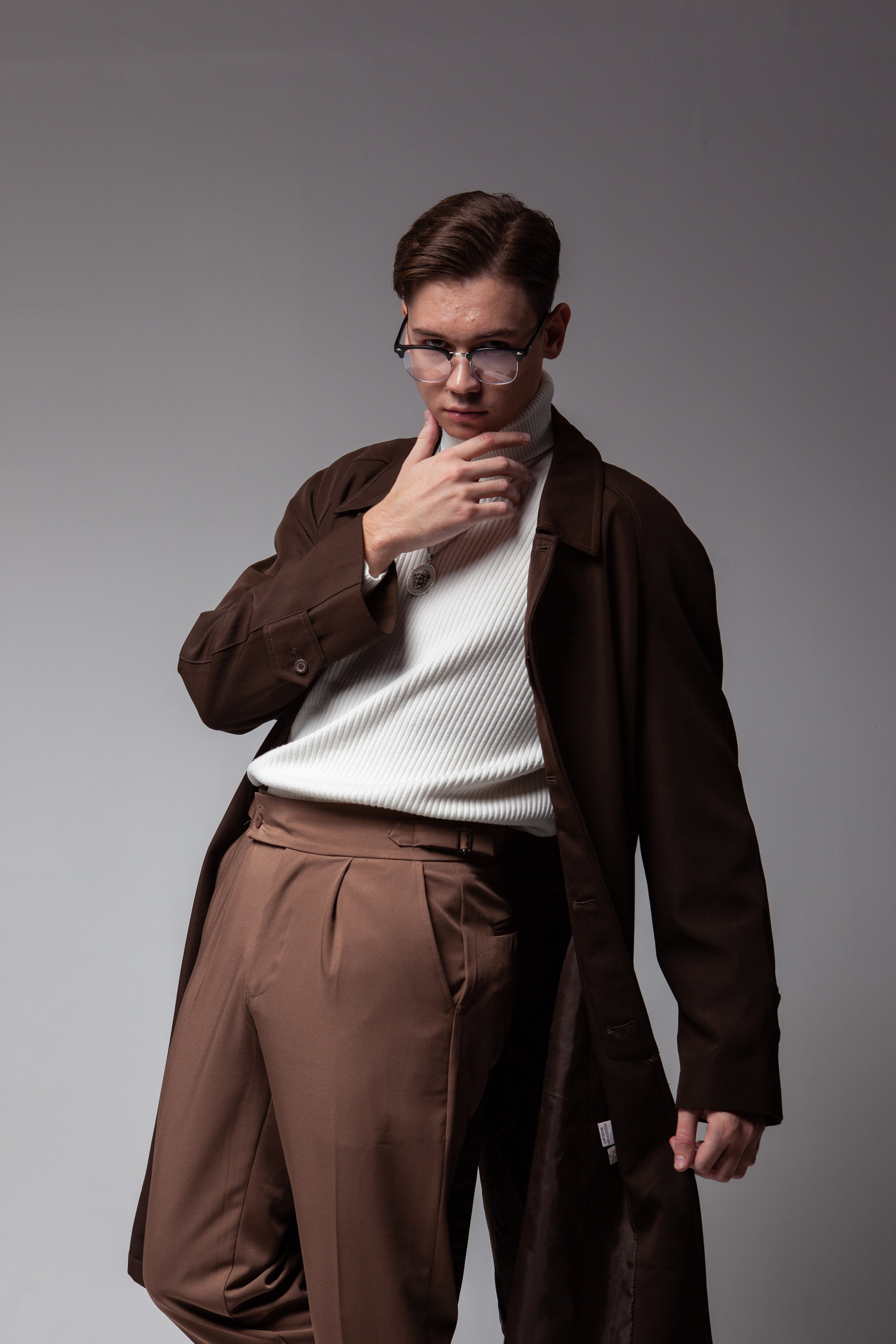 По мотивам Мистер и Миссис Смит 02.11.24. Медиа-продюсер и фотограф Сорокина Кристина г. Благовещенск