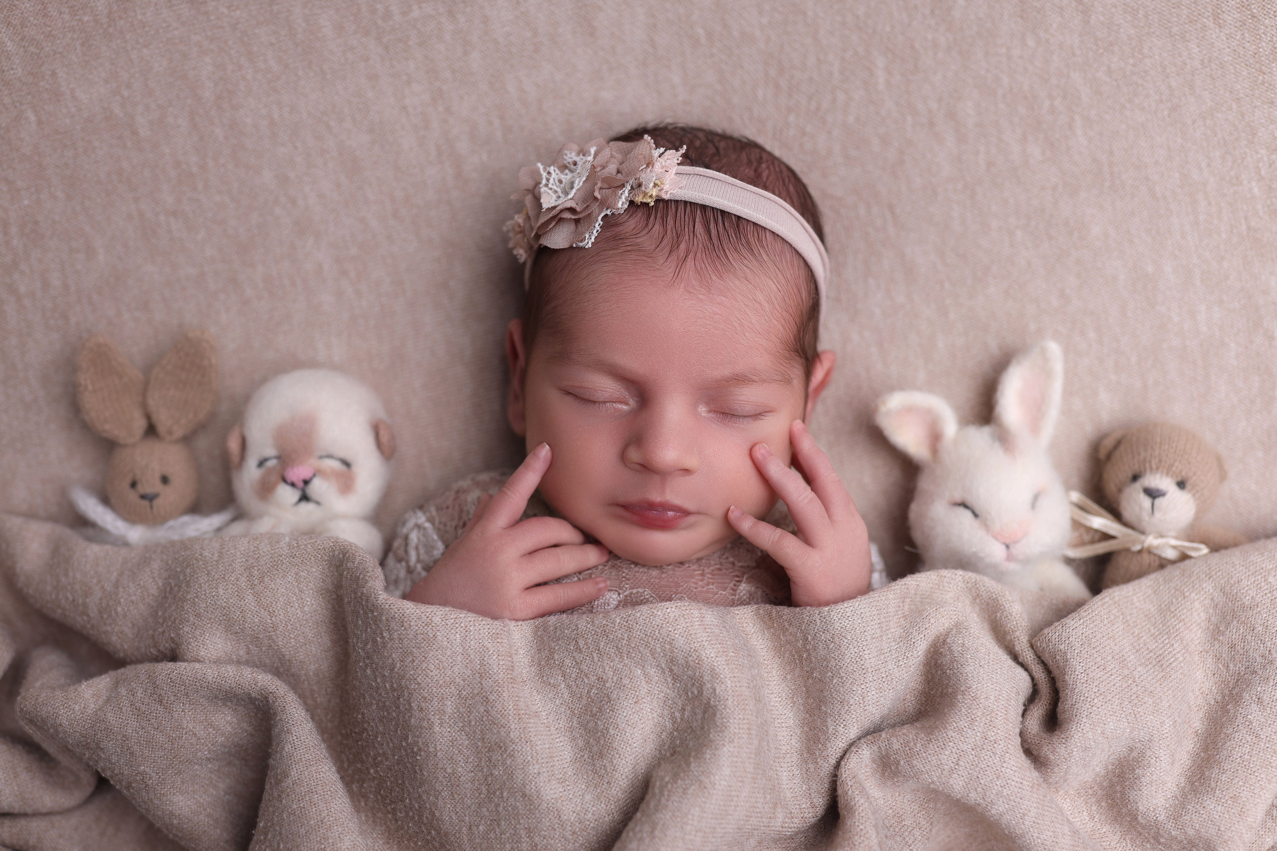 Newborn девочки. Фотограф новорожденных Модяева Ирина