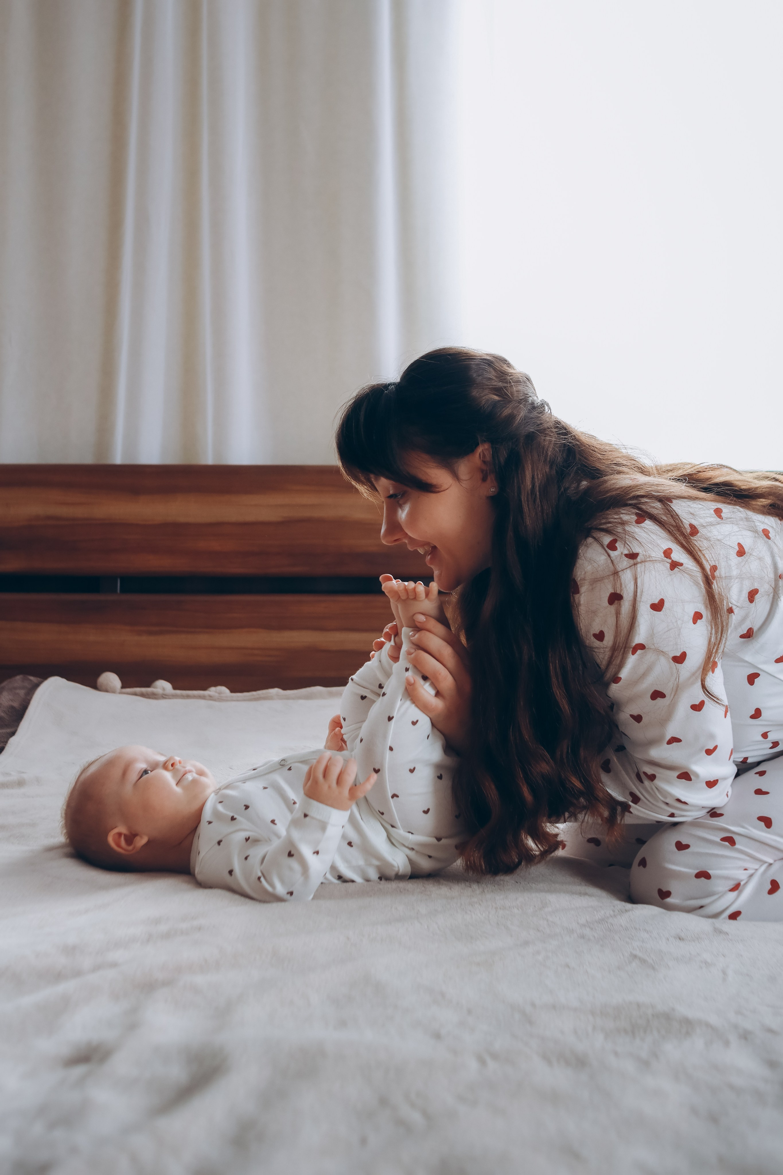 Семейная фотосессия дома с ребенком. Свадебный и семейный фотограф в Краснодарском крае Мария Данилкина
