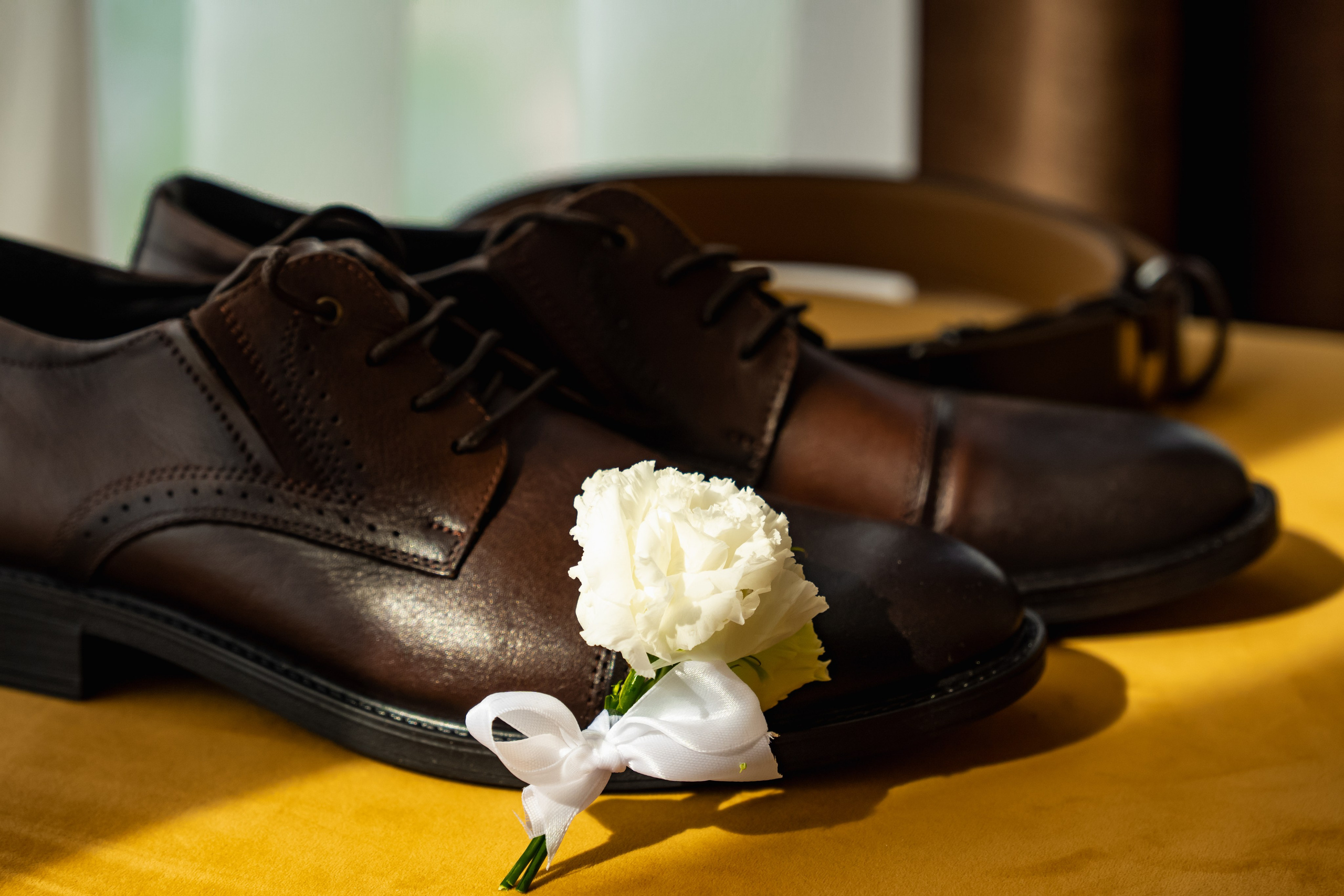 Сборы жениха и невесты в отеле: Северное море. Занимаюсь профессиональной фотографией и живу рядом с Байкалом. Работаю в разных жанрах