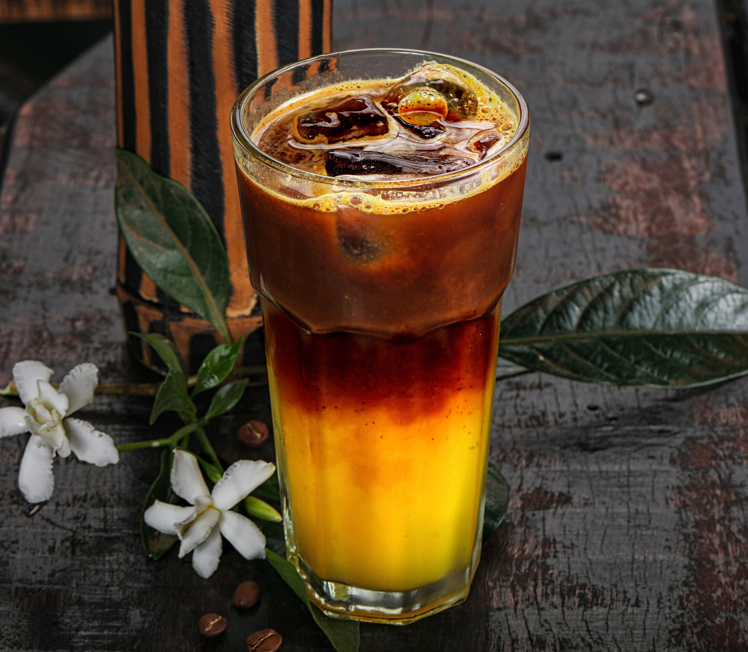 Фотосъемка суши и роллов. Заказ по тел.: +7 (906) 006-90-22. Фуд-фотограф Андрей Старостин — съемка еды в Москве. 9000 руб. в час