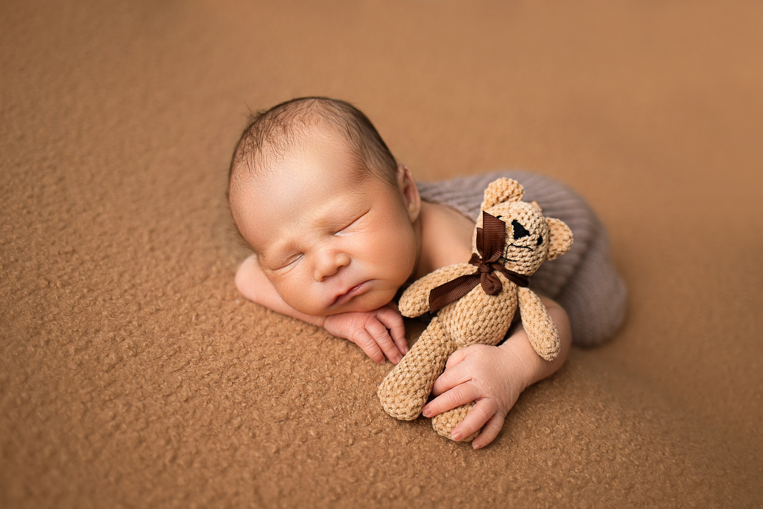 Фотосессия новорожденного. Фотограф новорожденных в Новосибирске