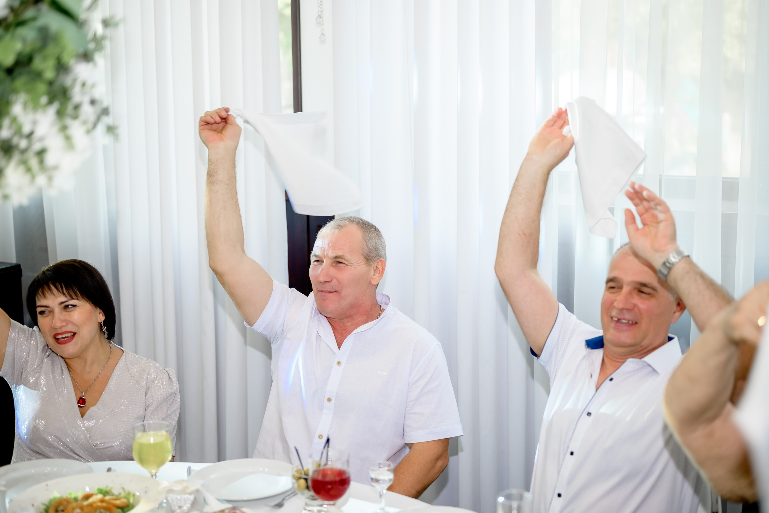 Банкетная часть (1). Юлия Басня семейный и свадебный фотограф в Донецке