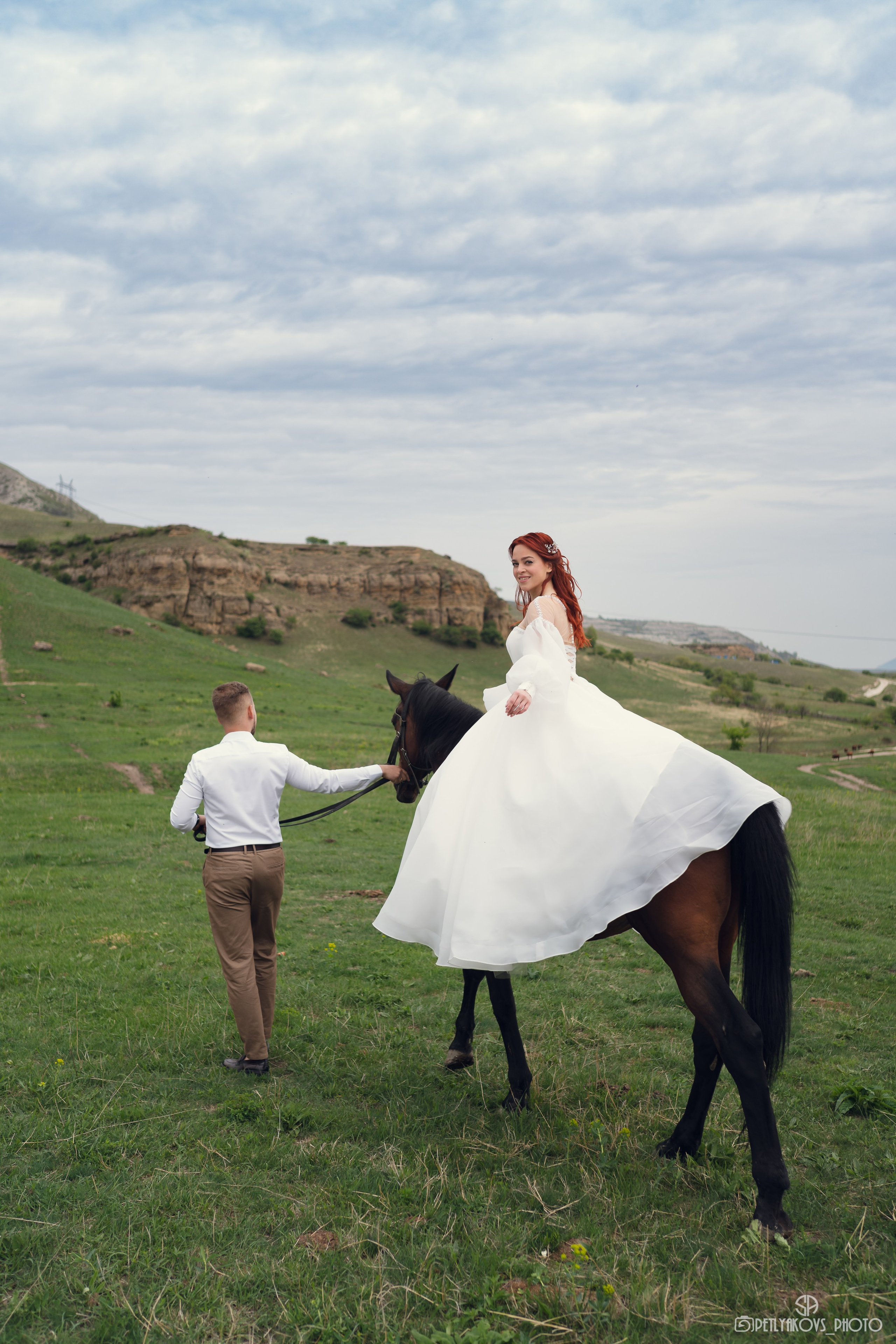 Свадебная фотосессия на лошадях Кисловодск