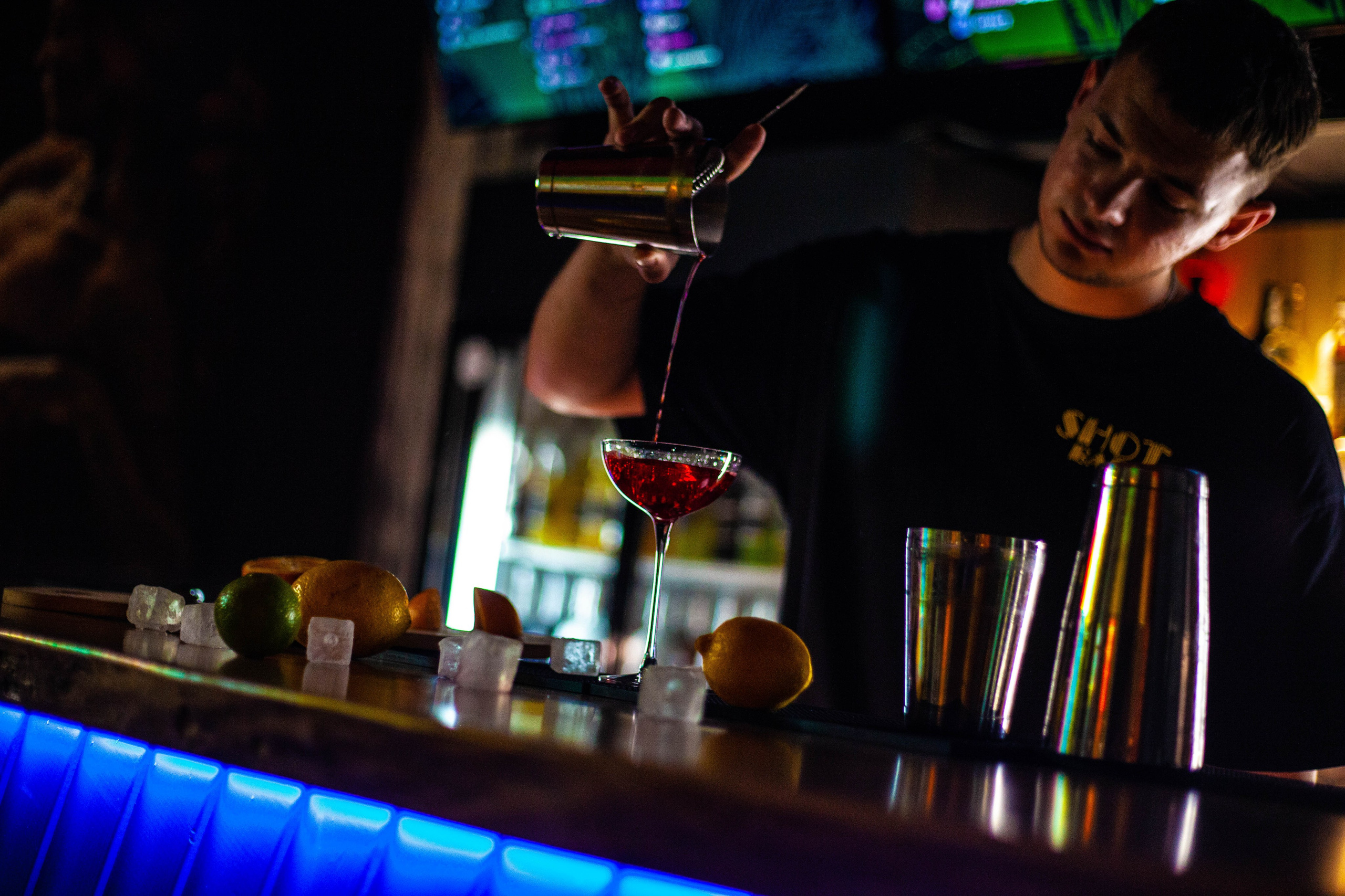 Шот Бар. Уличный фотограф Города N