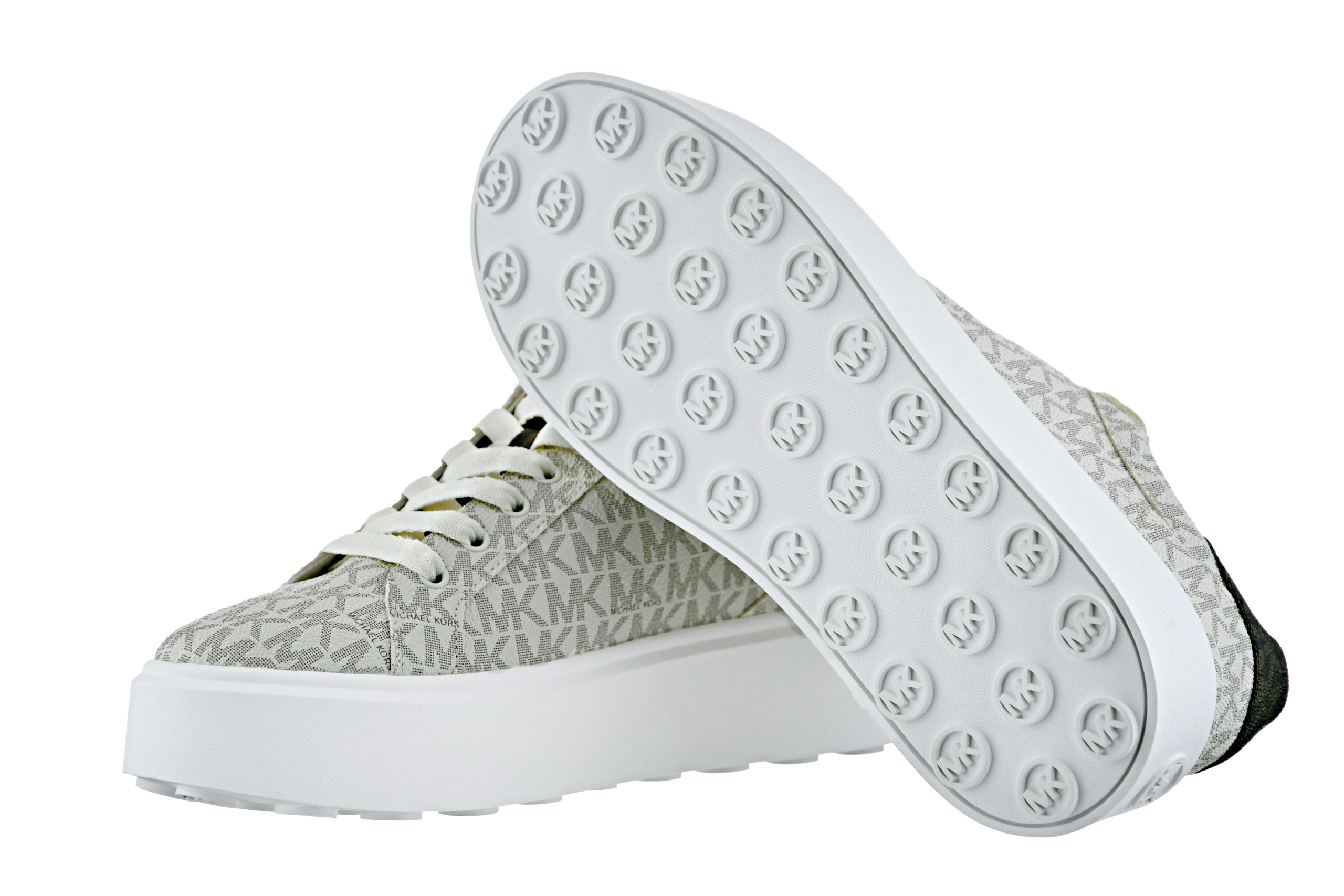 Женские кроссовки