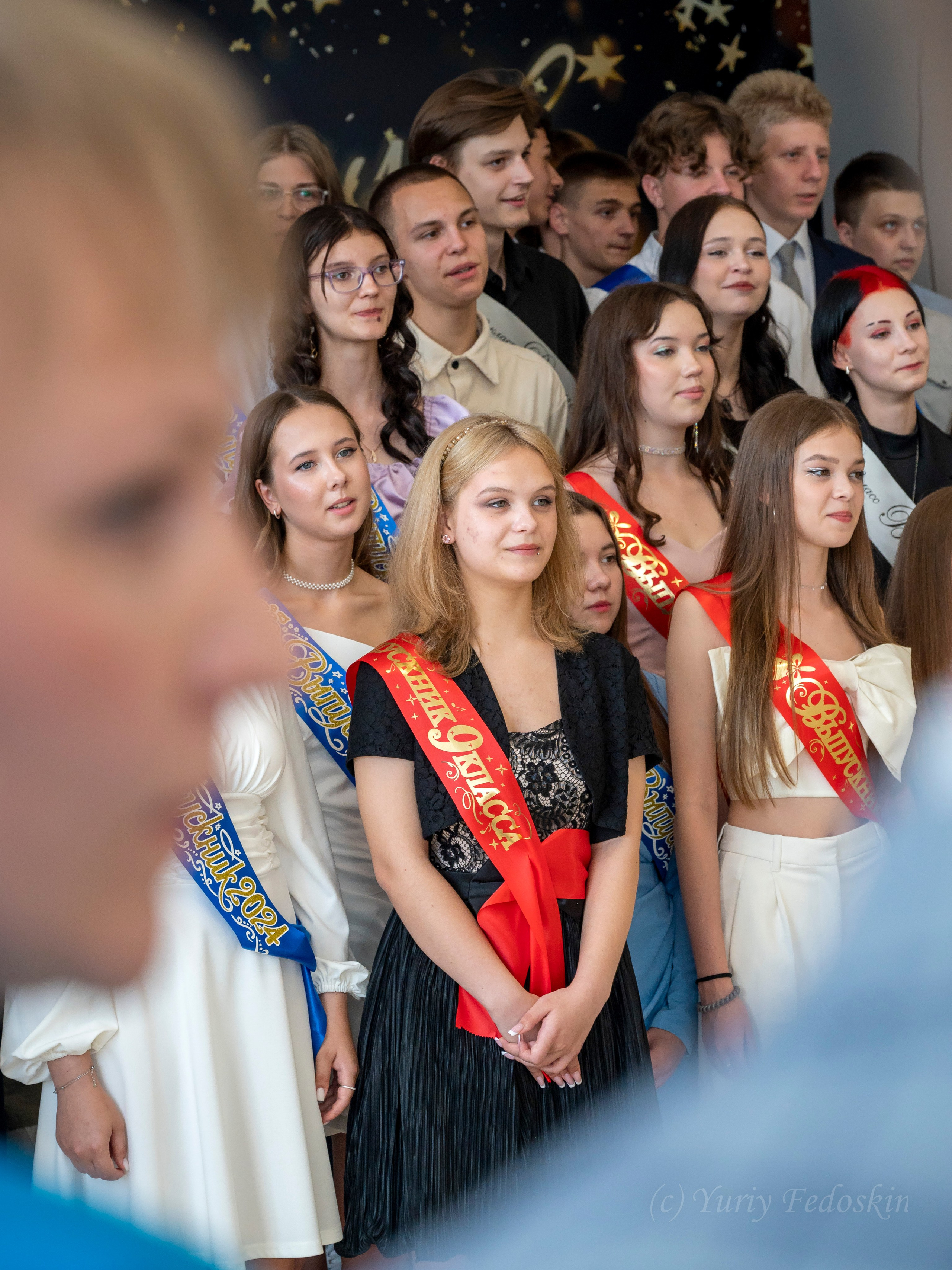 Репортаж о выпускном 9 классов в школе № 7 города Королёва, 26.06.24г. Профессиональный фотограф интерьеров в Москве Юрий Федоскин