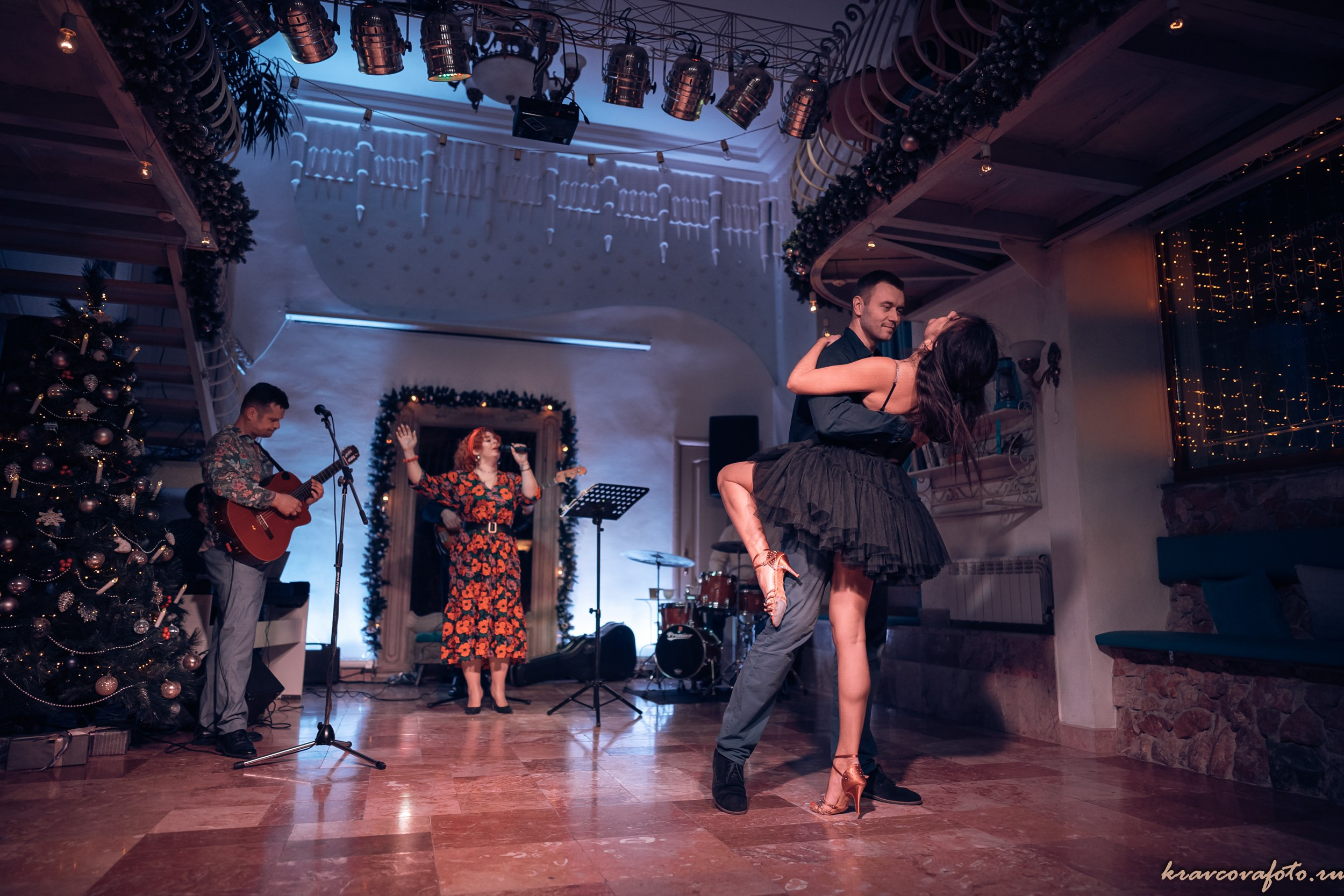 Концерт «Бразильская зима» в арт — кафе Снежинка. Церковный фотограф Севастополь