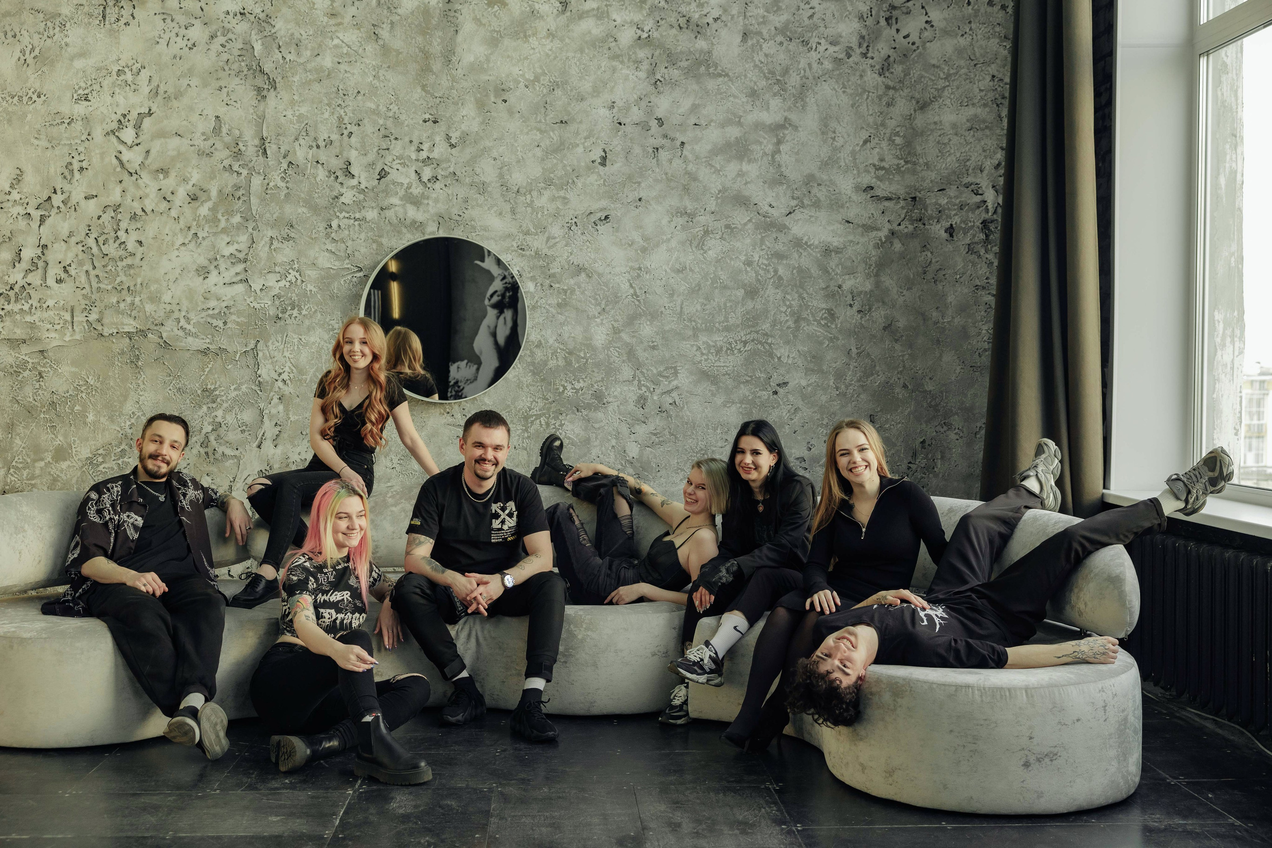 Коллективная фотосессия для мастеров тату-салона «Бить-Колотить». Алексей Шаров — свадебный и репортажный фотограф в Нижнем Новгороде