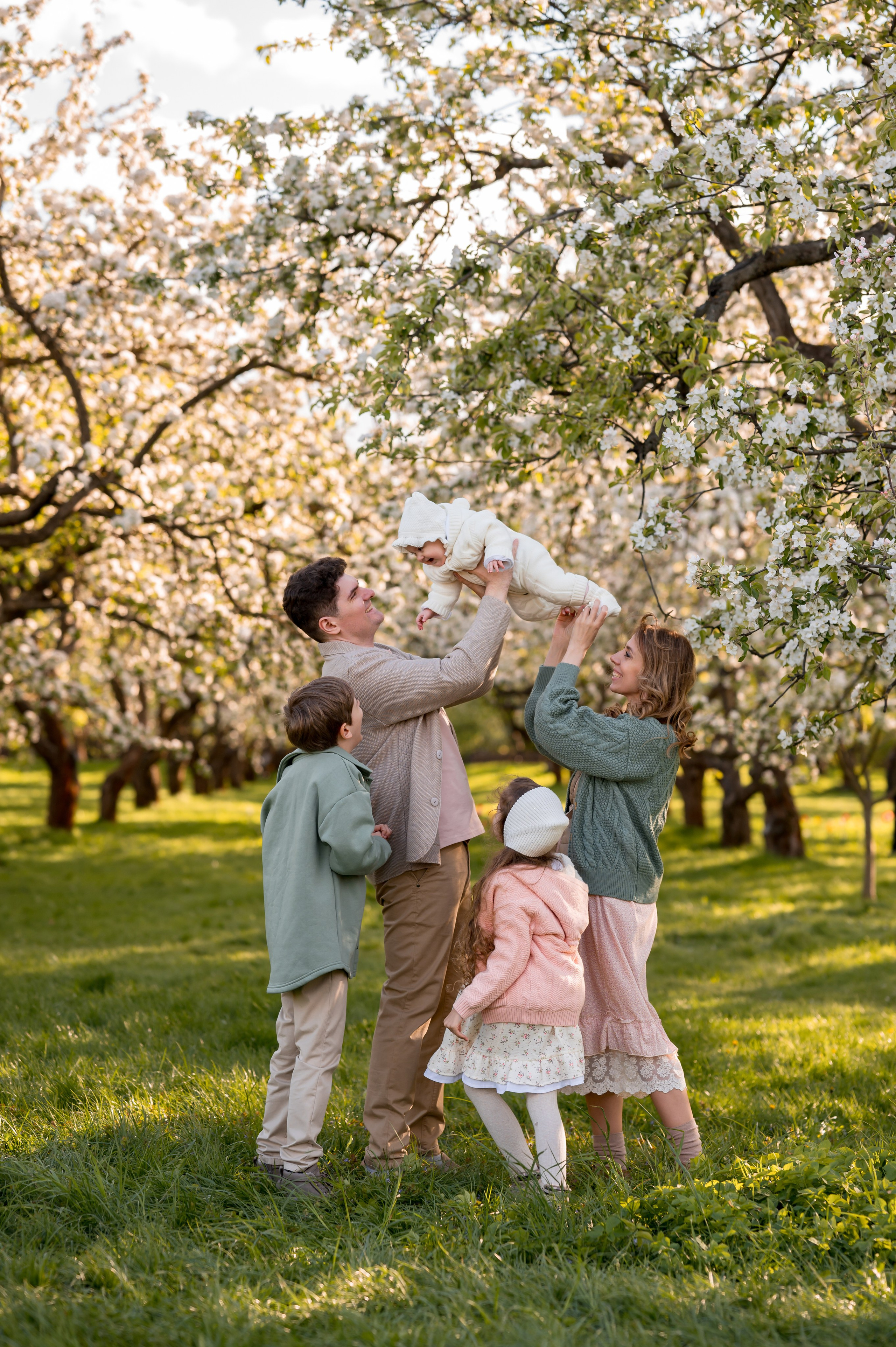ЦВЕТЕНИЕ. Фотограф новорожденных — ньюборн фотосессия Москва Анна Миронченко