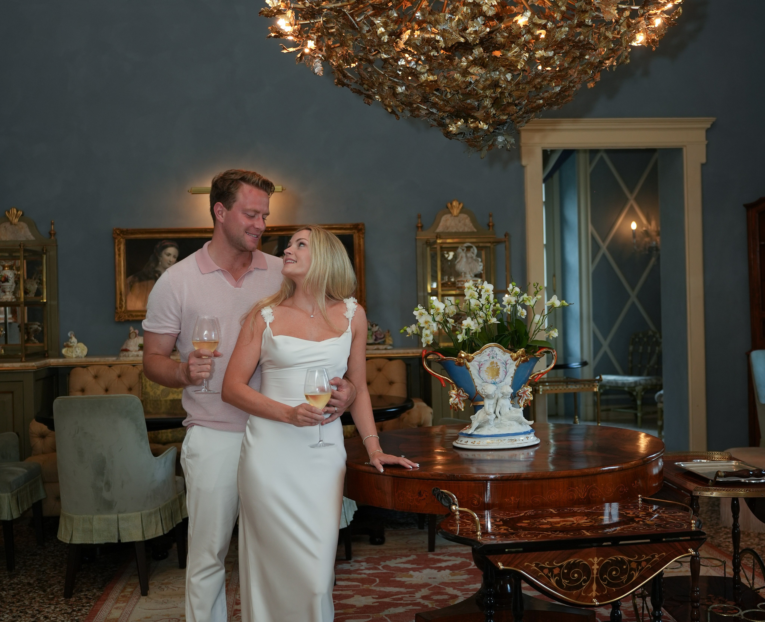 Sarah & Husband. Maria Anistratova | Destination Photographer, Videographer & Drone Pilot — Lake Como