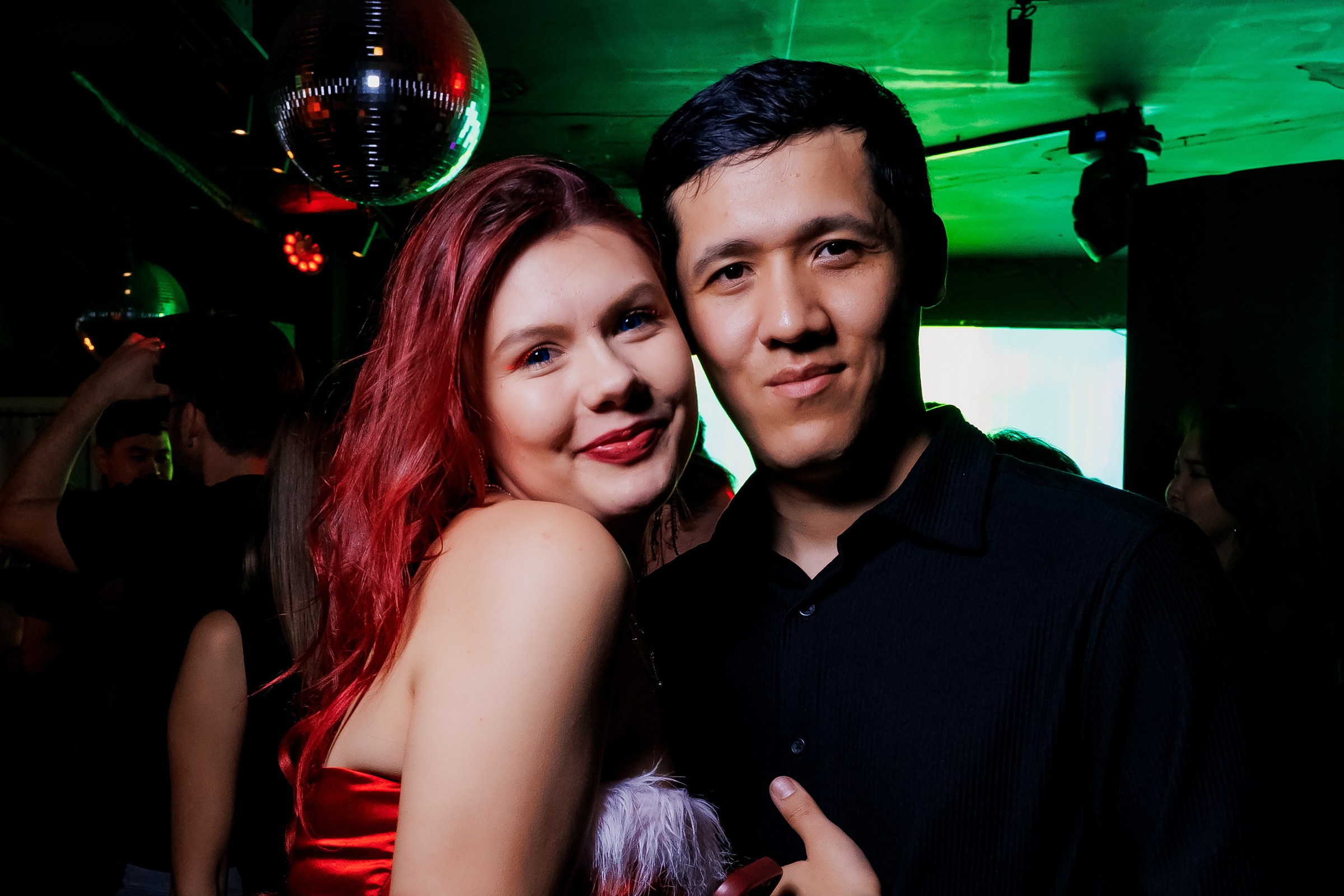 Chechil Pub в ТД Дана-Chechil Розыбакиева. Репортажный фотограф в Алматы Каюпов Сержан