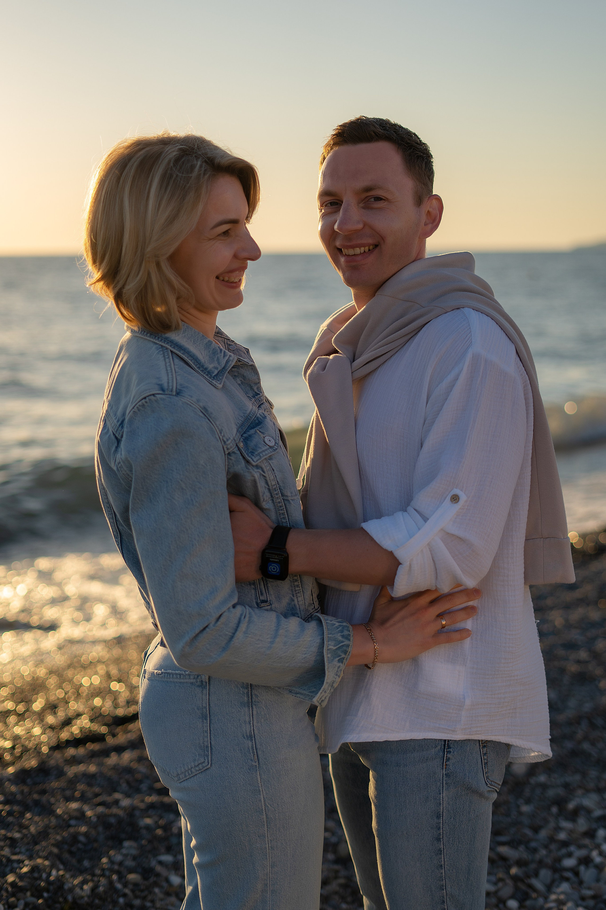 Семейная фотосессия на берегу моря. Профессиональный Фотограф в Сочи Марина Ситкина