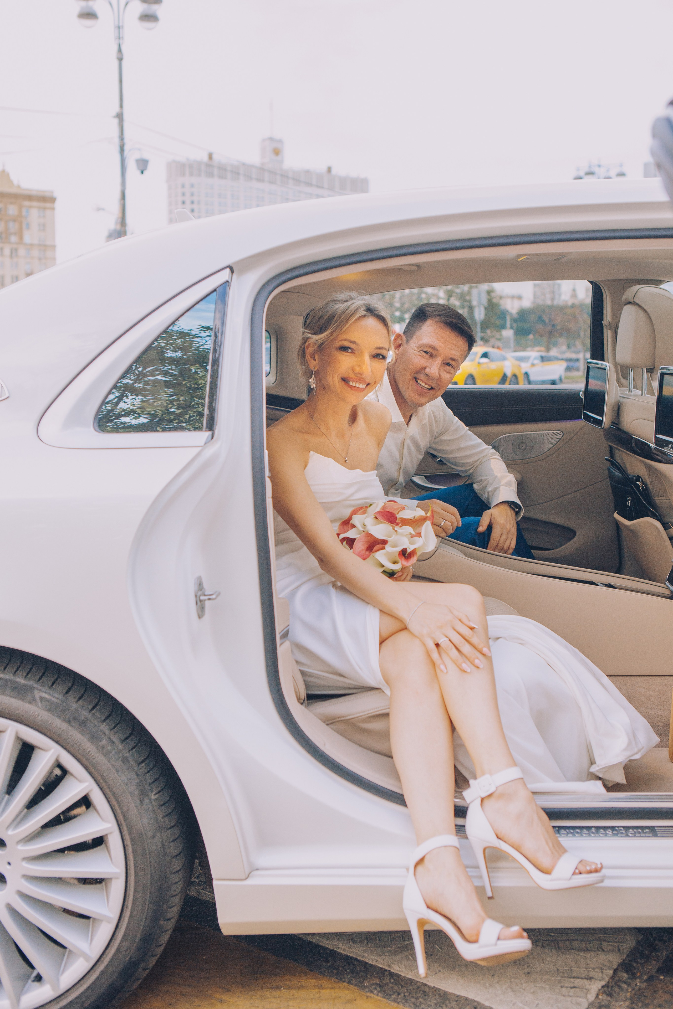 Утро невесты и фотосессия в гостинице radisson collection hotel moscow бывшая гостиница украина. Фотограф Ольга Ефремова