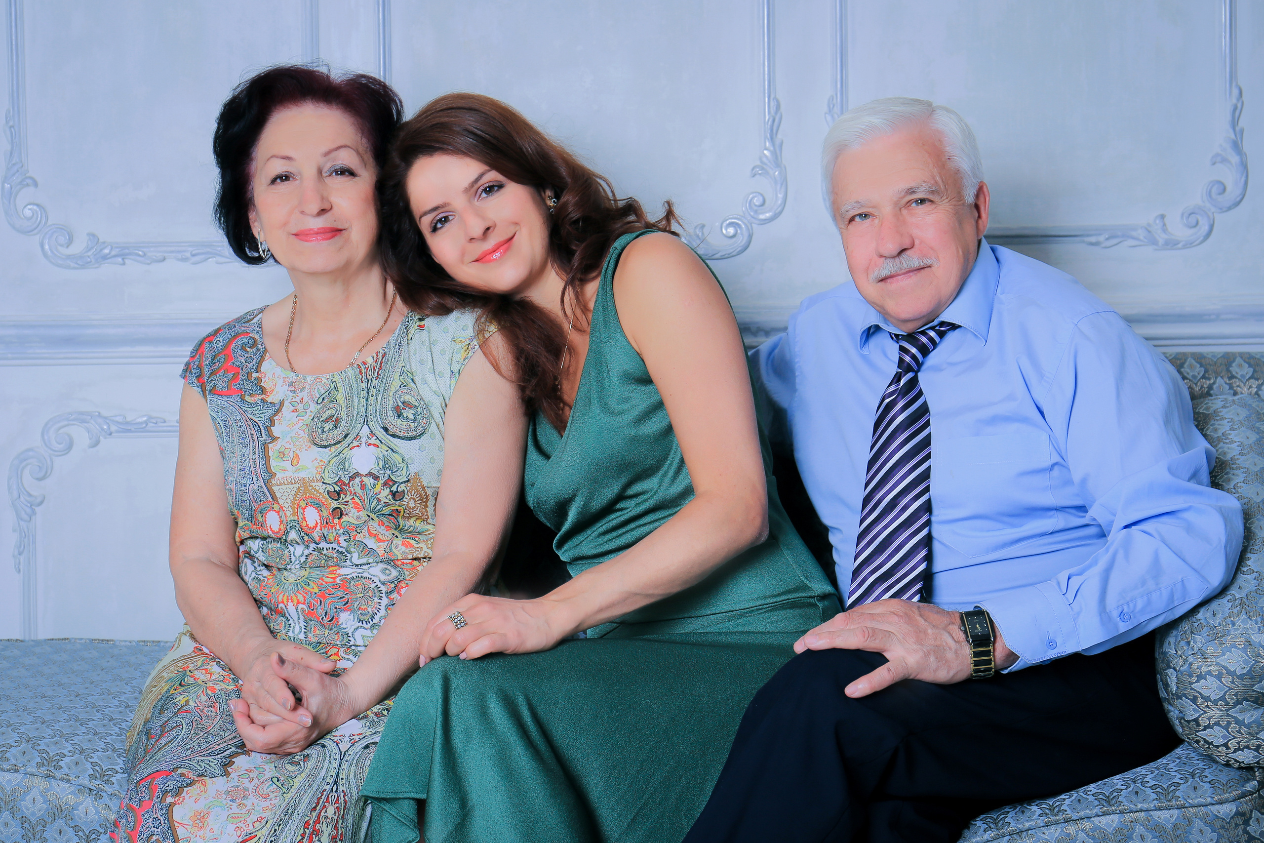 Семейные фотосессии в студии. Свадебный и семейный профессиональный фотограф в Ростове-на-Дону , Кри