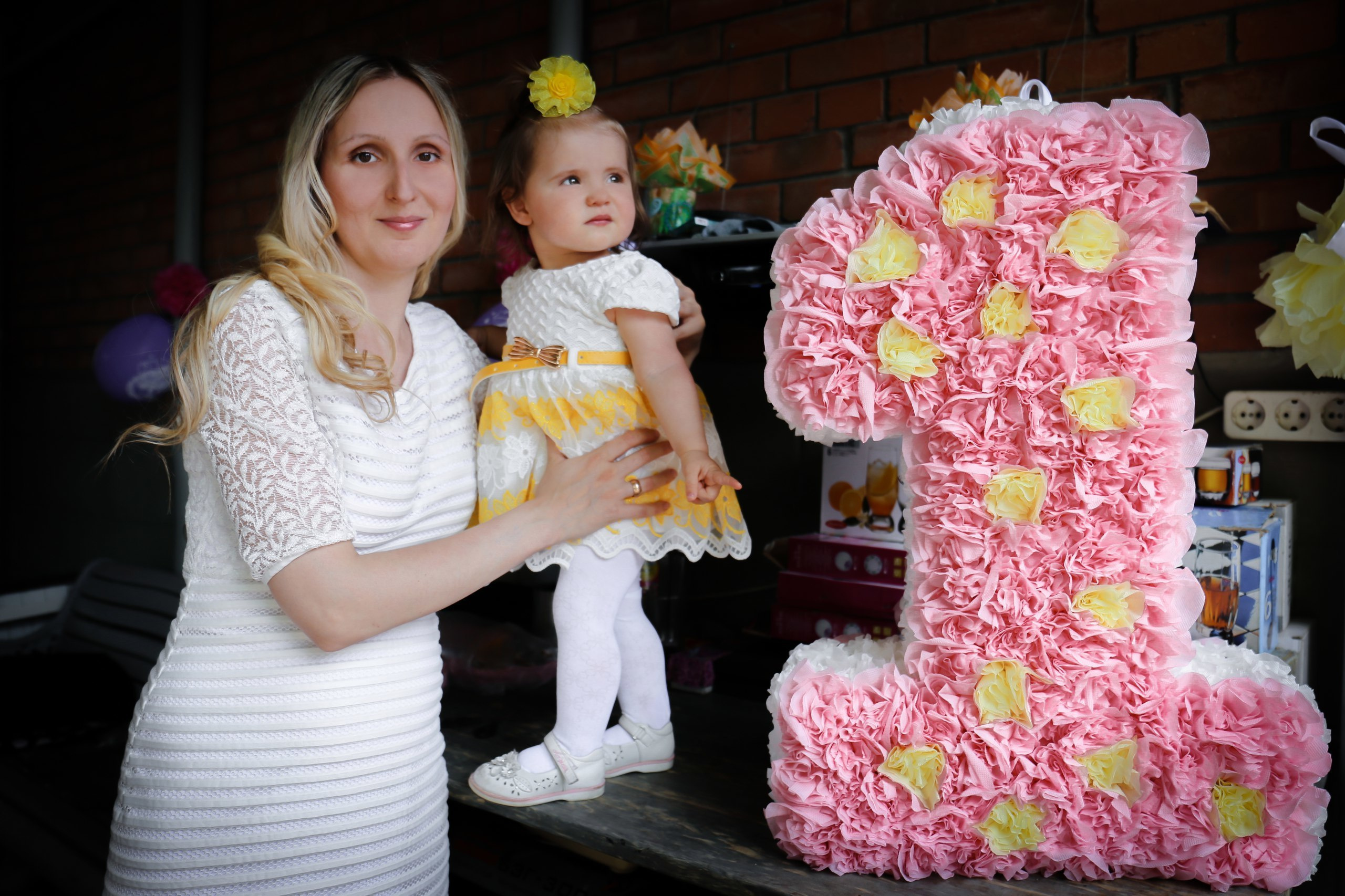 Фотограф на юбилей, фотограф на выписку, домашняя фотосессия. Свадебный и семейный профессиональный фотограф в Ростове-на-Дону , Кри