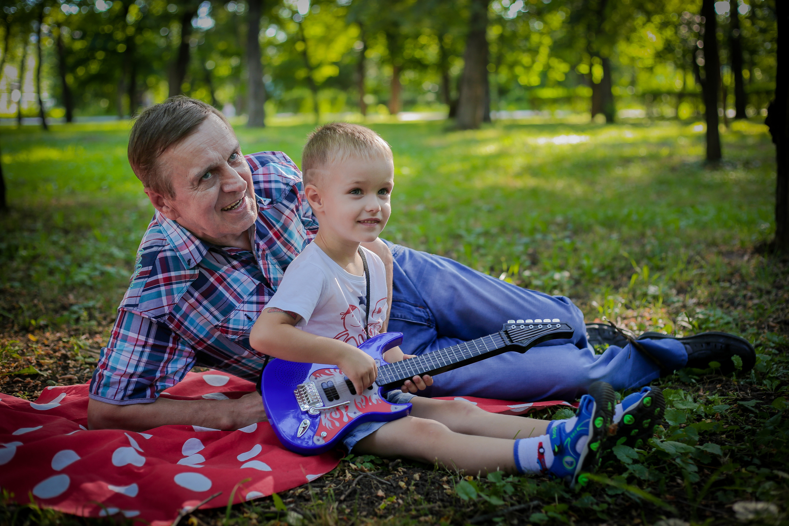 Фотосессии на природе, прогулочные фотосессии. Свадебный и семейный профессиональный фотограф в Ростове-на-Дону , Кри