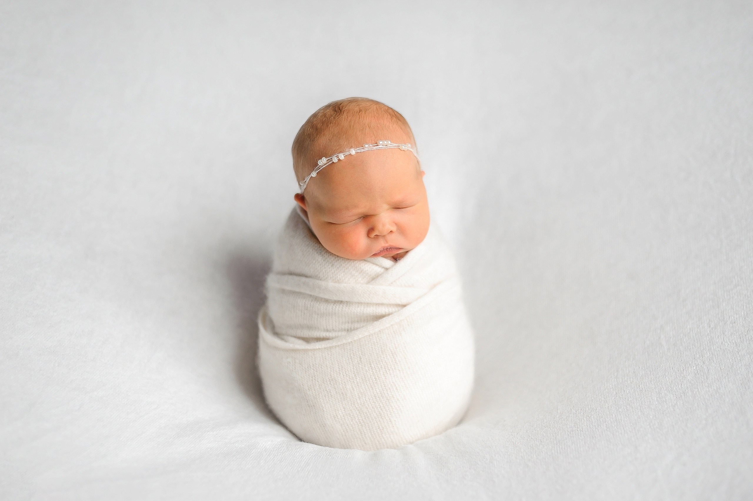 Анюта, 6 дней. Фотограф новорождённых в Йошкар-Оле Ильмира Сидоркина