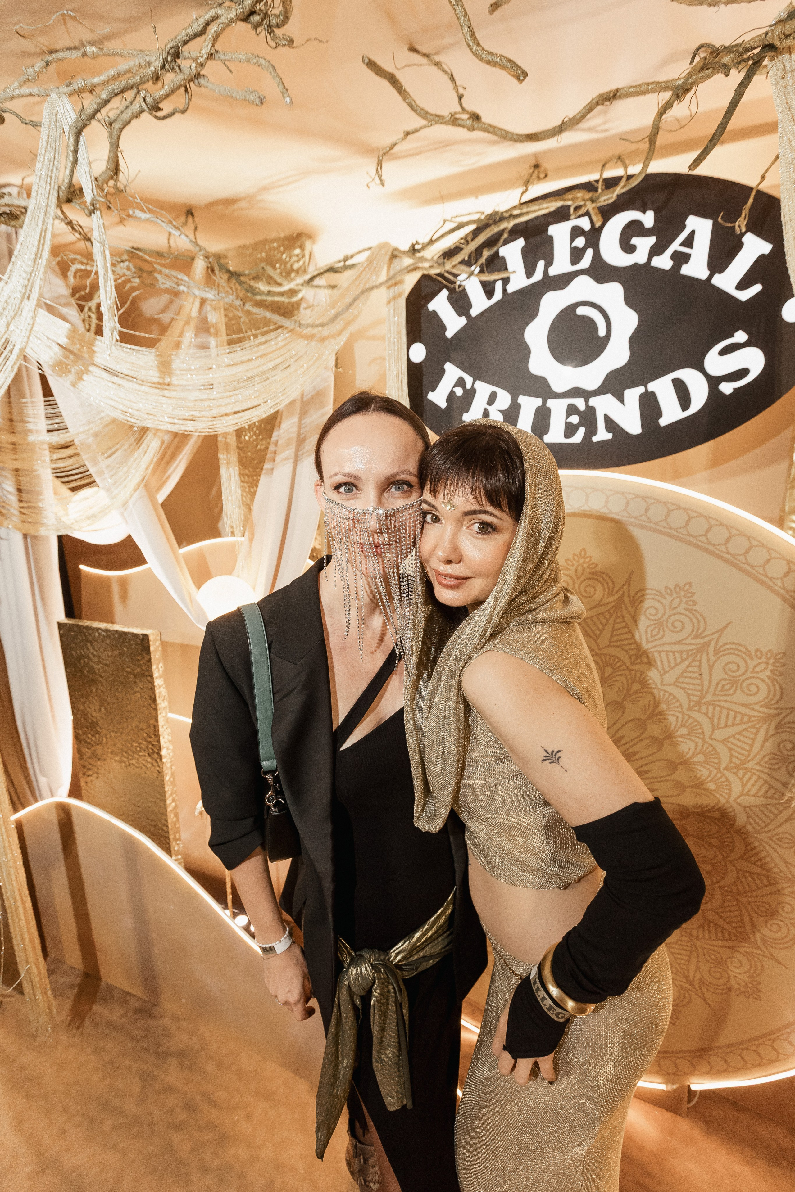 ILLEGAL FRIENDS — MIRAGE [PART I]. СВОИ. ФОТООТЧЕТЫ-СОБЫТИЯ-МЕСТА