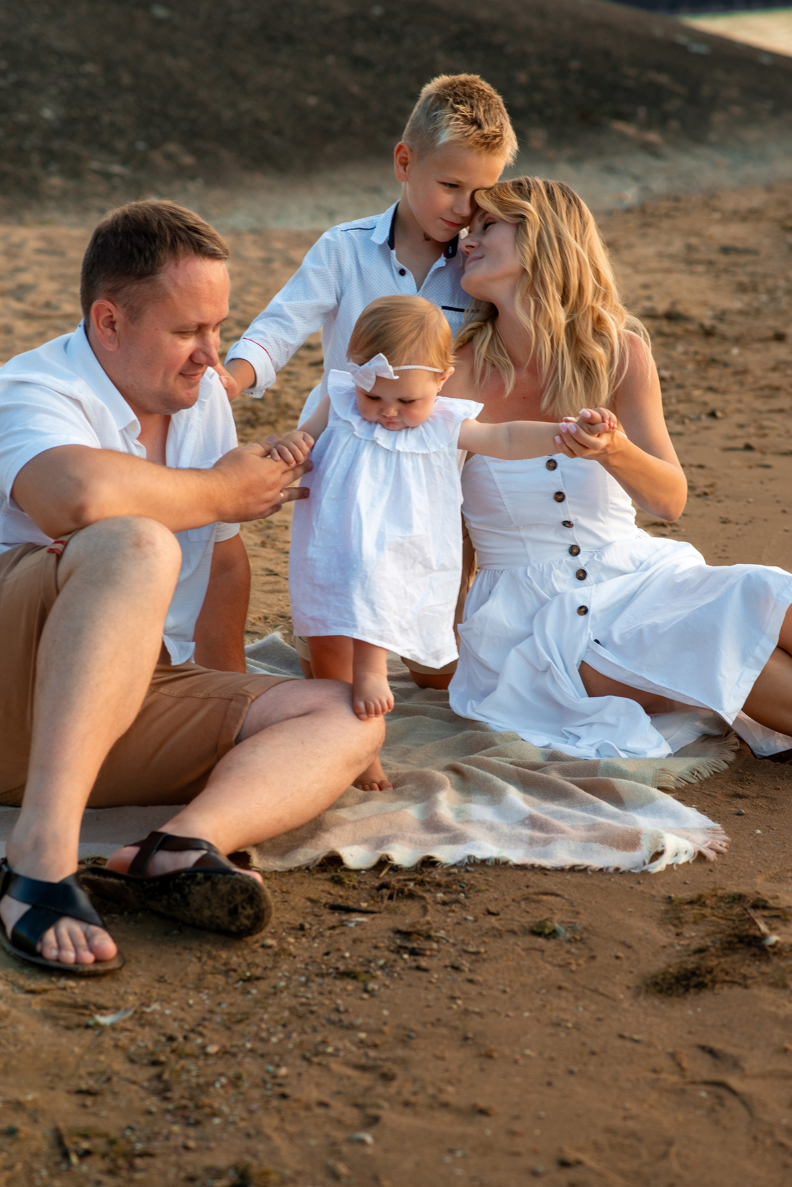 Татьяна на Минском море. Семейный фотограф на выписку из роддома и крещение Минск Настя Гришук