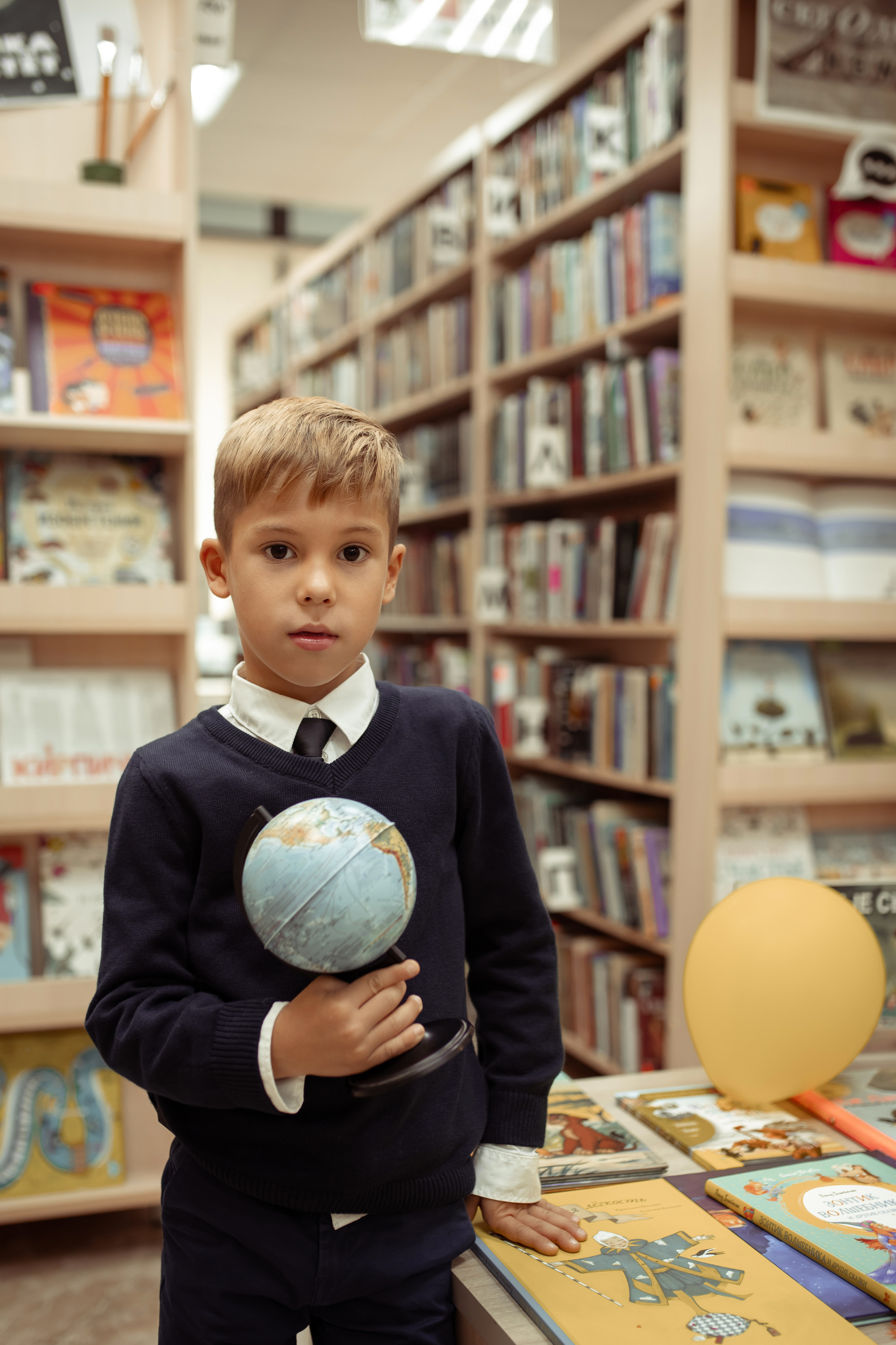 Портретная фотосессия первоклашек в библиотеке. Семейный и детский фотограф в Москве Дорогова Екатерина