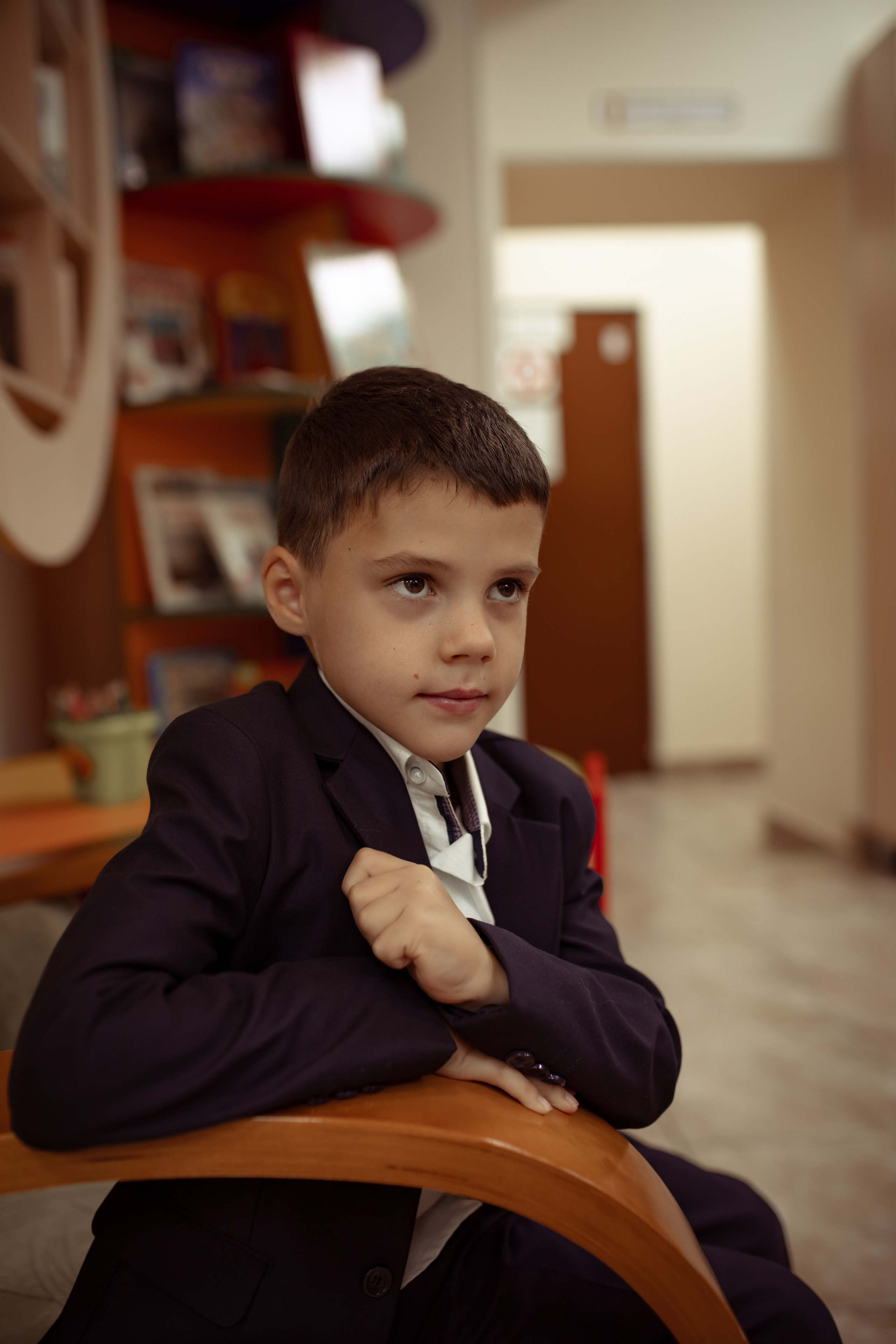 Портретная фотосессия первоклашек в библиотеке. Семейный и детский фотограф в Москве Дорогова Екатерина