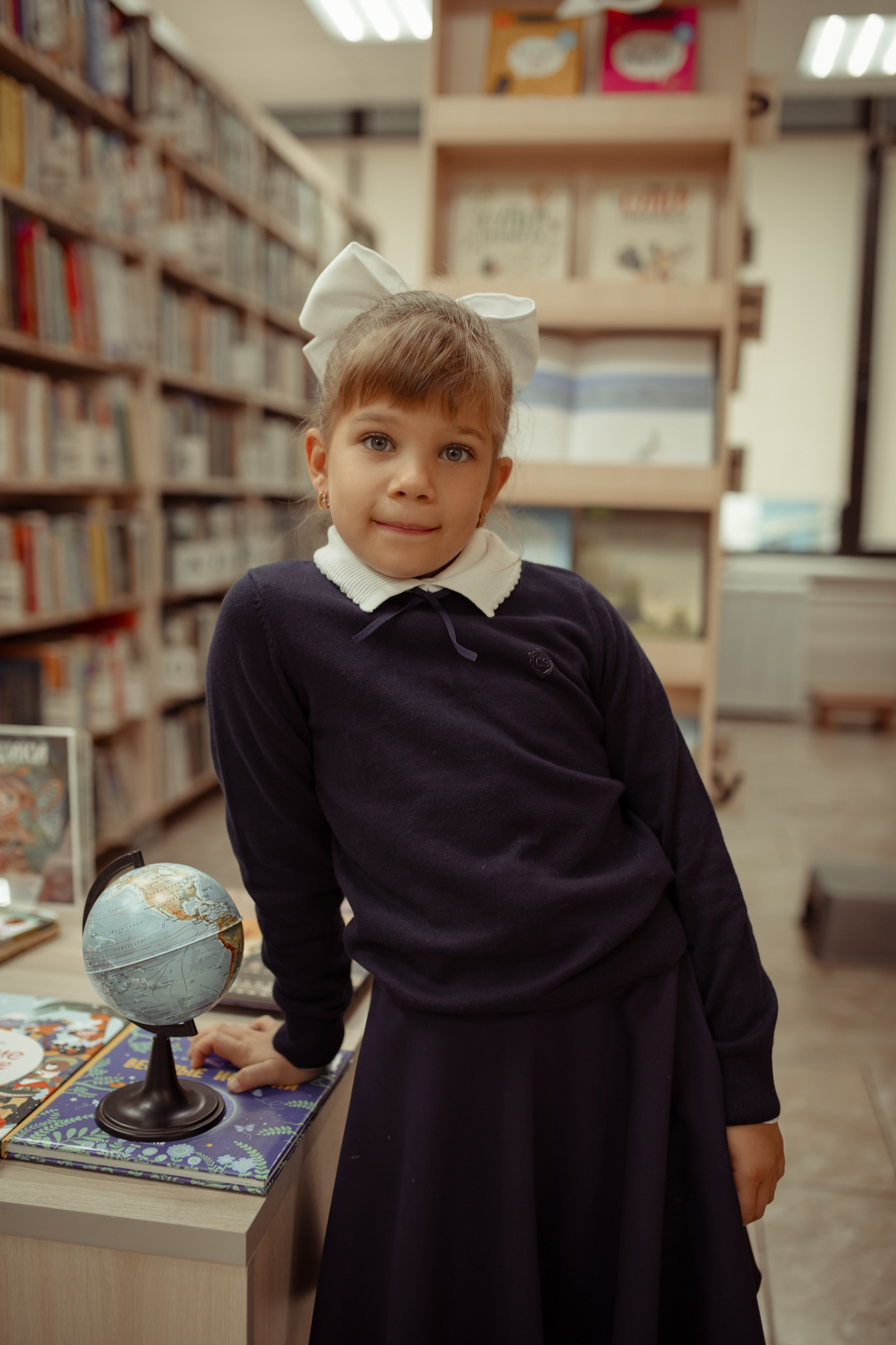 Портретная фотосессия первоклашек в библиотеке. Семейный и детский фотограф в Москве Дорогова Екатерина