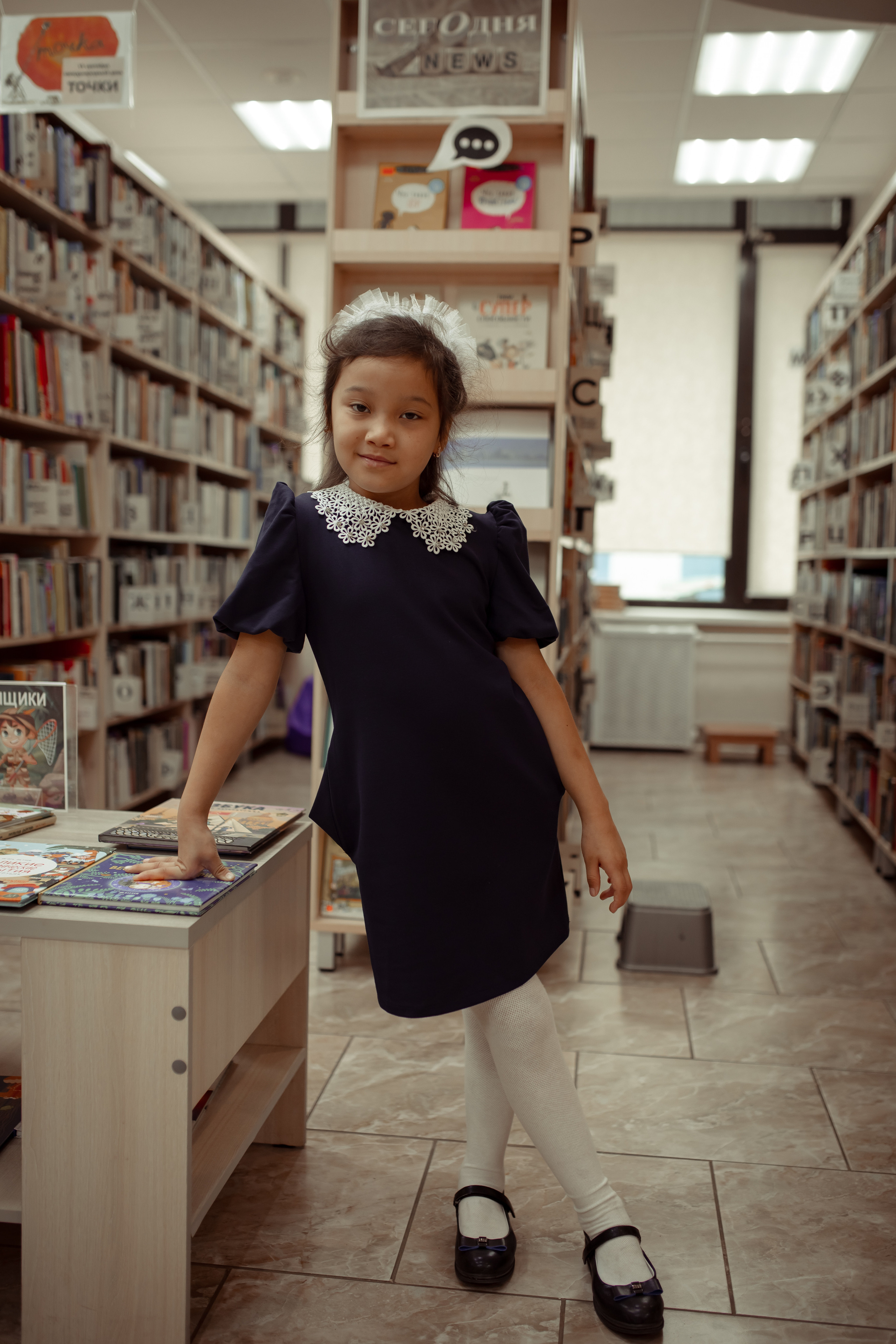 Портретная фотосессия первоклашек в библиотеке. Семейный и детский фотограф в Москве Дорогова Екатерина