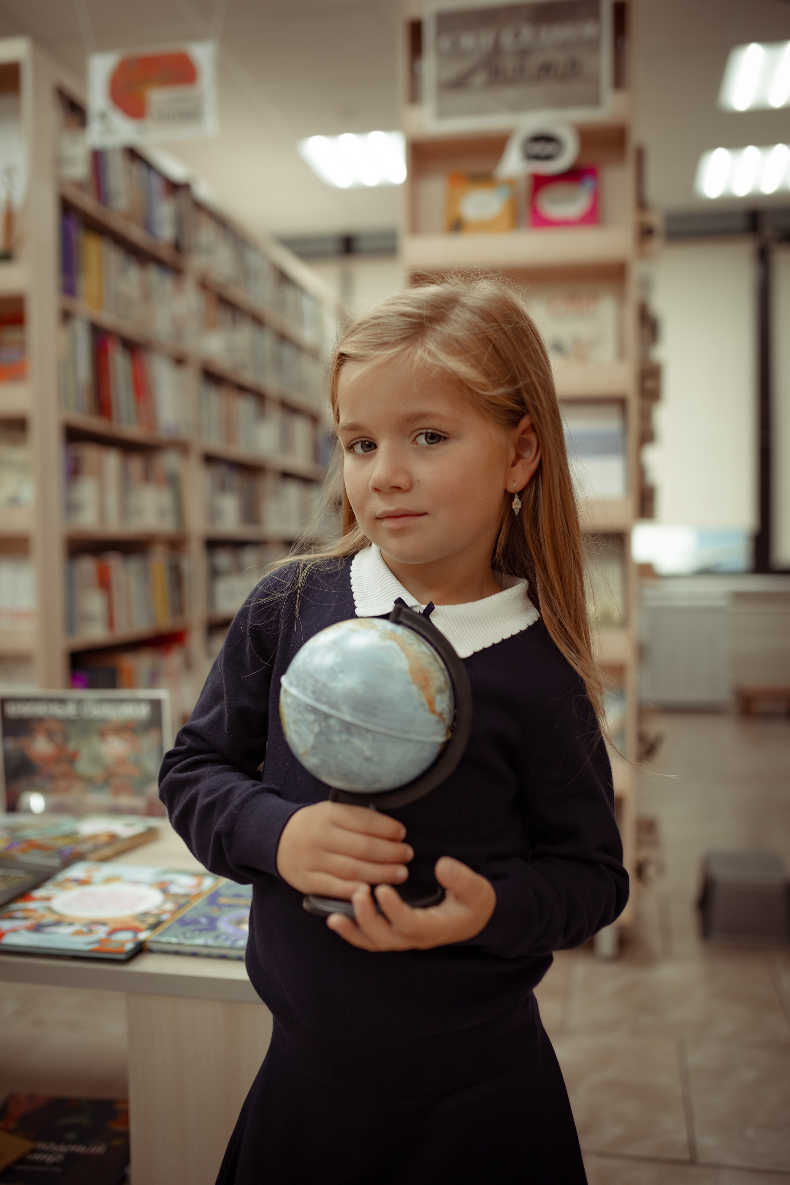 Портретная фотосессия первоклашек в библиотеке. Семейный и детский фотограф в Москве Дорогова Екатерина