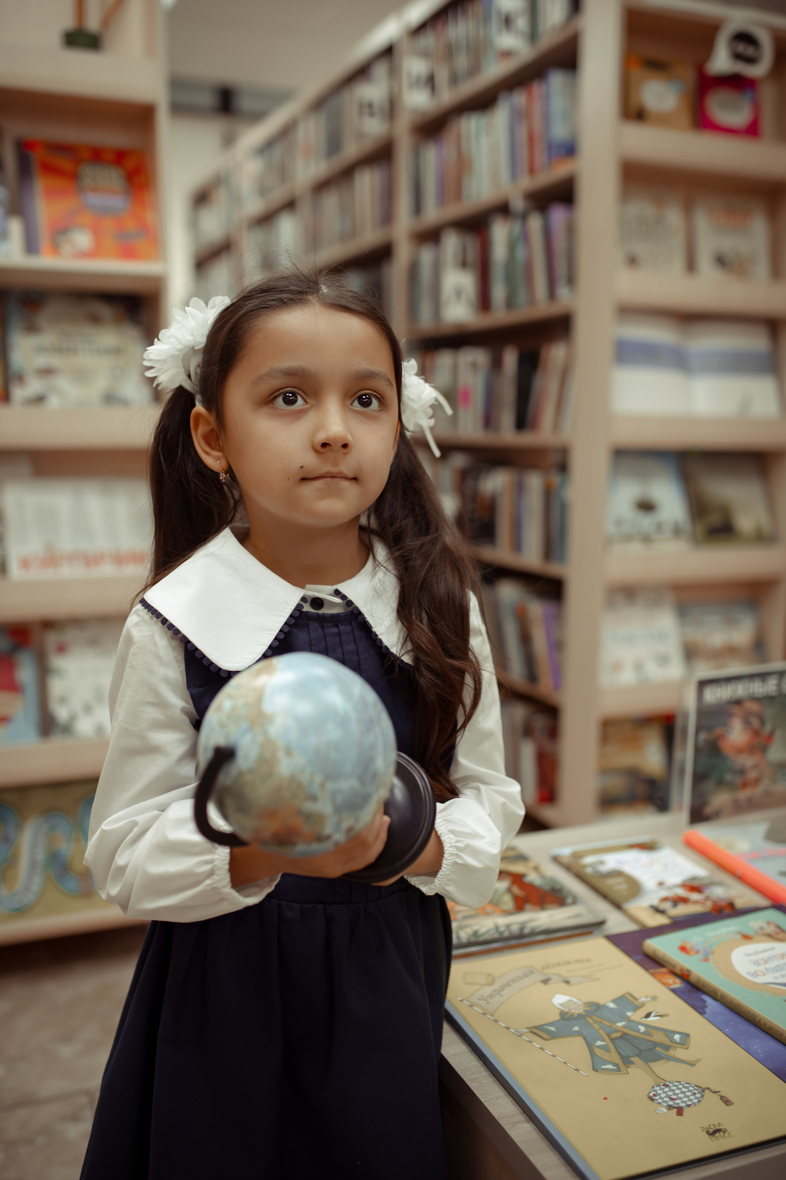 Портретная фотосессия первоклашек в библиотеке. Семейный и детский фотограф в Москве Дорогова Екатерина