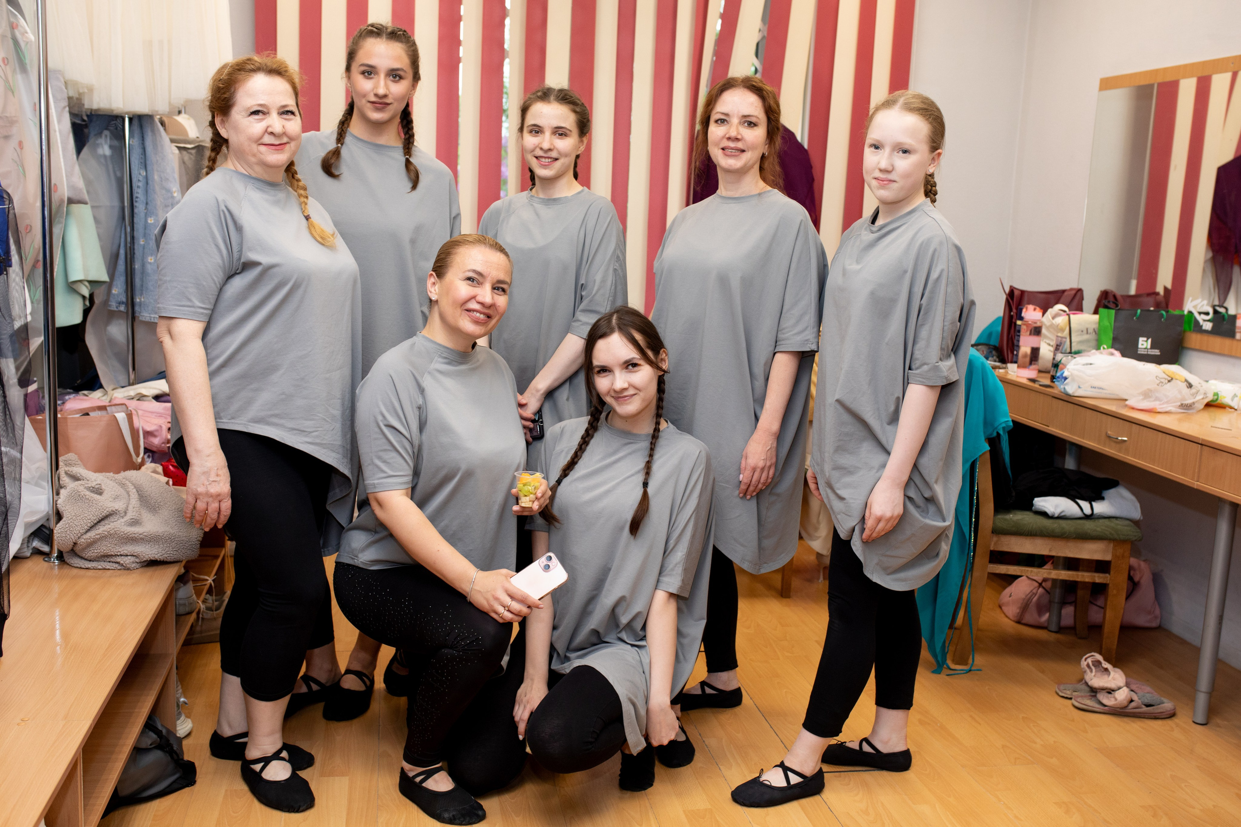 Закулисье отчетного концерта студии балета и растяжки «Левита». Фотограф в Новосибирске Ася Зверева