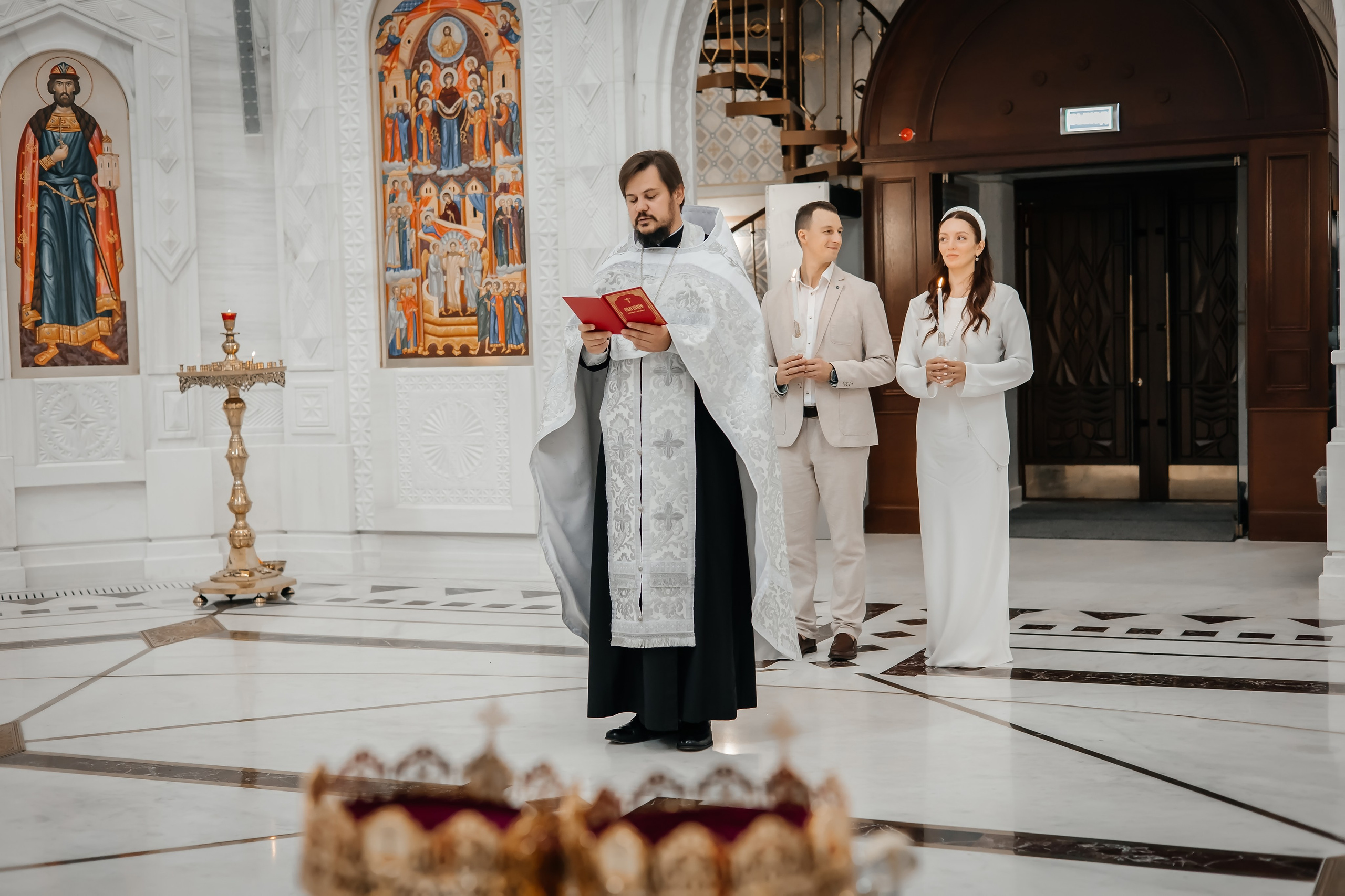 Венчание Ольги и Никиты в Храме Святого Равноапостольного князя Владимира в Тушино. Фотограф на крещение и венчание Москва  Надежда Баланина