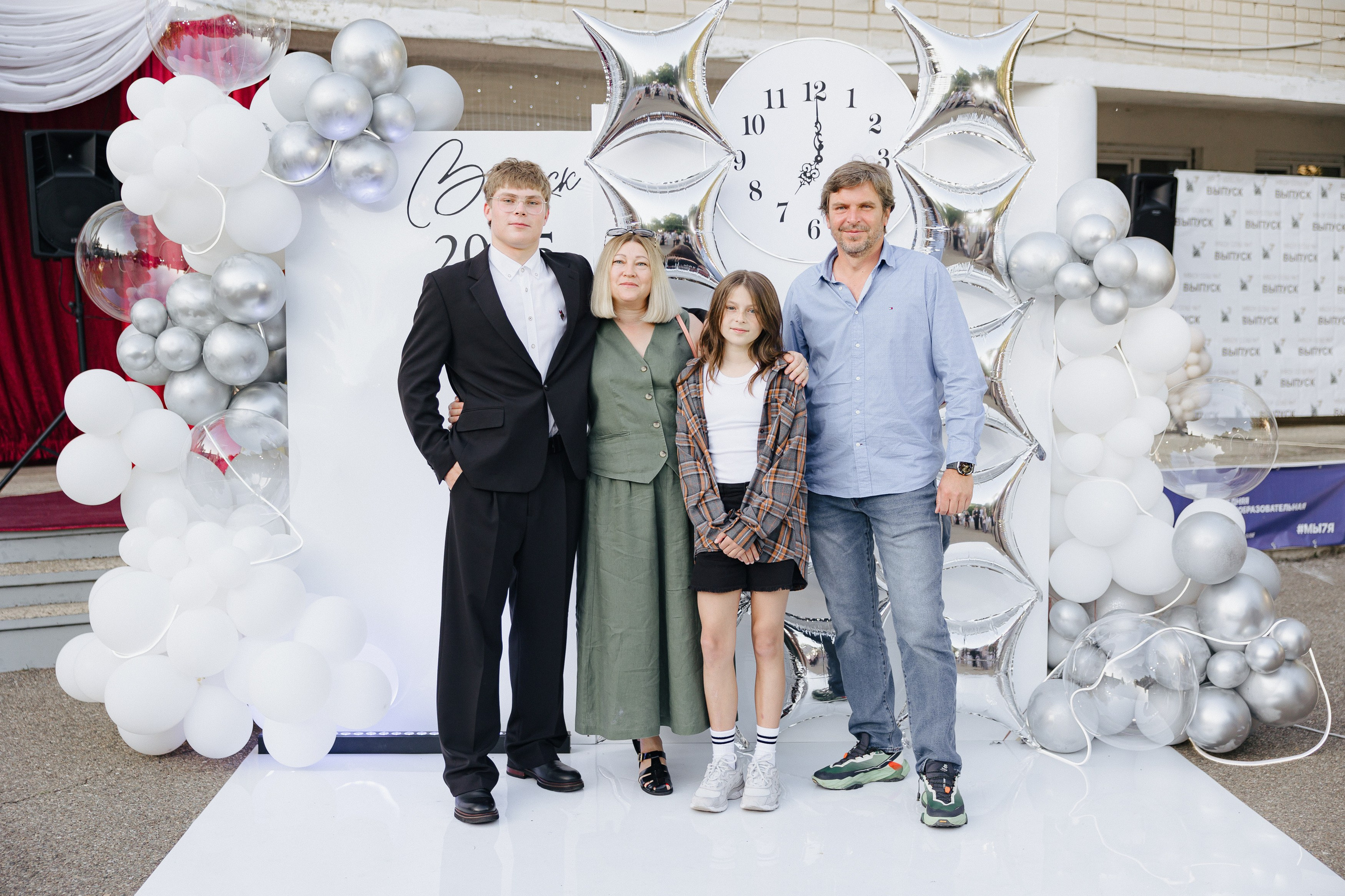 Вручение аттестатов. Свадебный фотограф Роман Еремеев