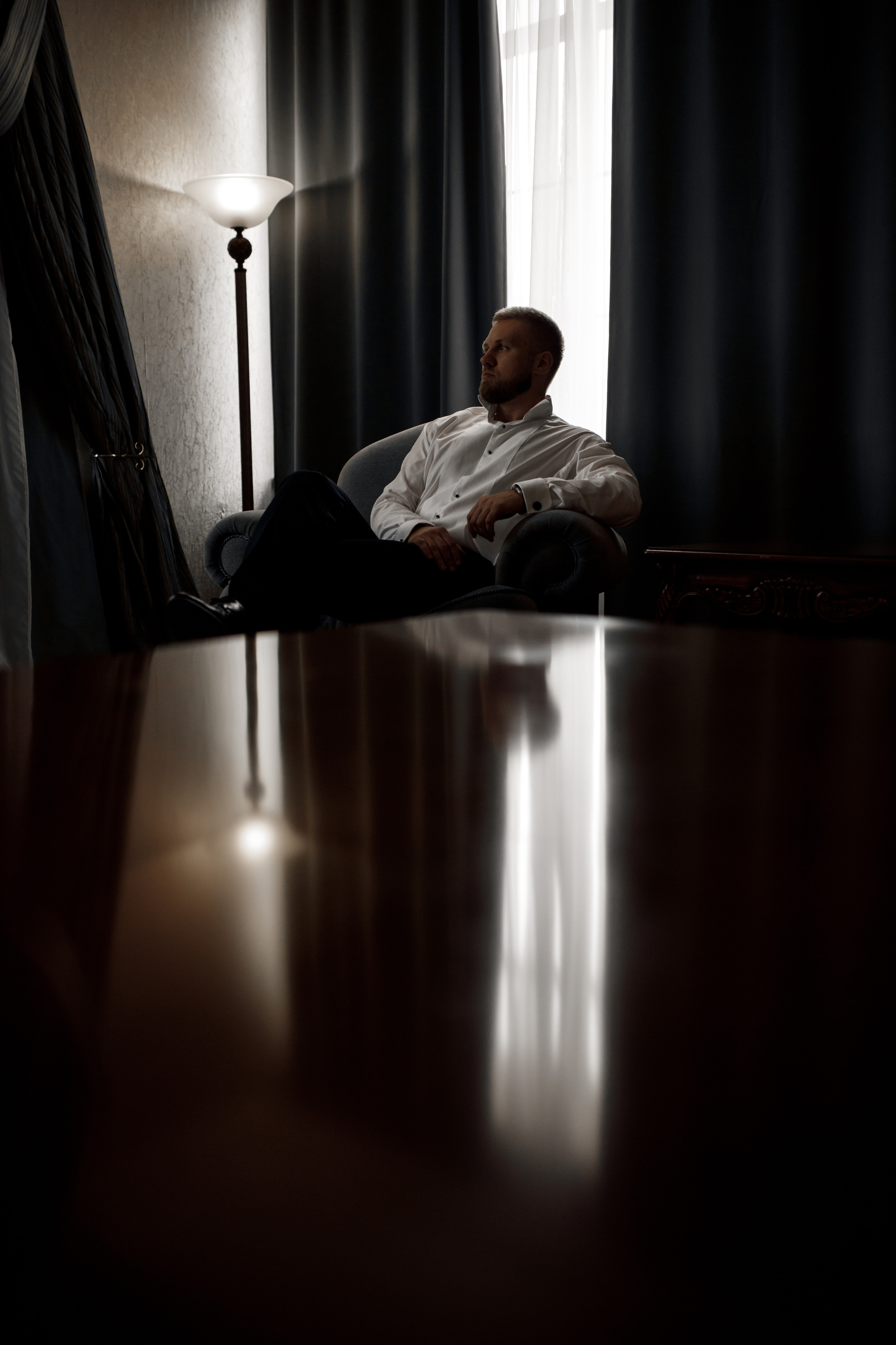 Стильная свадьба Виктора и Виктории в отеле Riviera Sunrise. Свадебный фотограф в Крыму и Севастополе — Белов Виталий